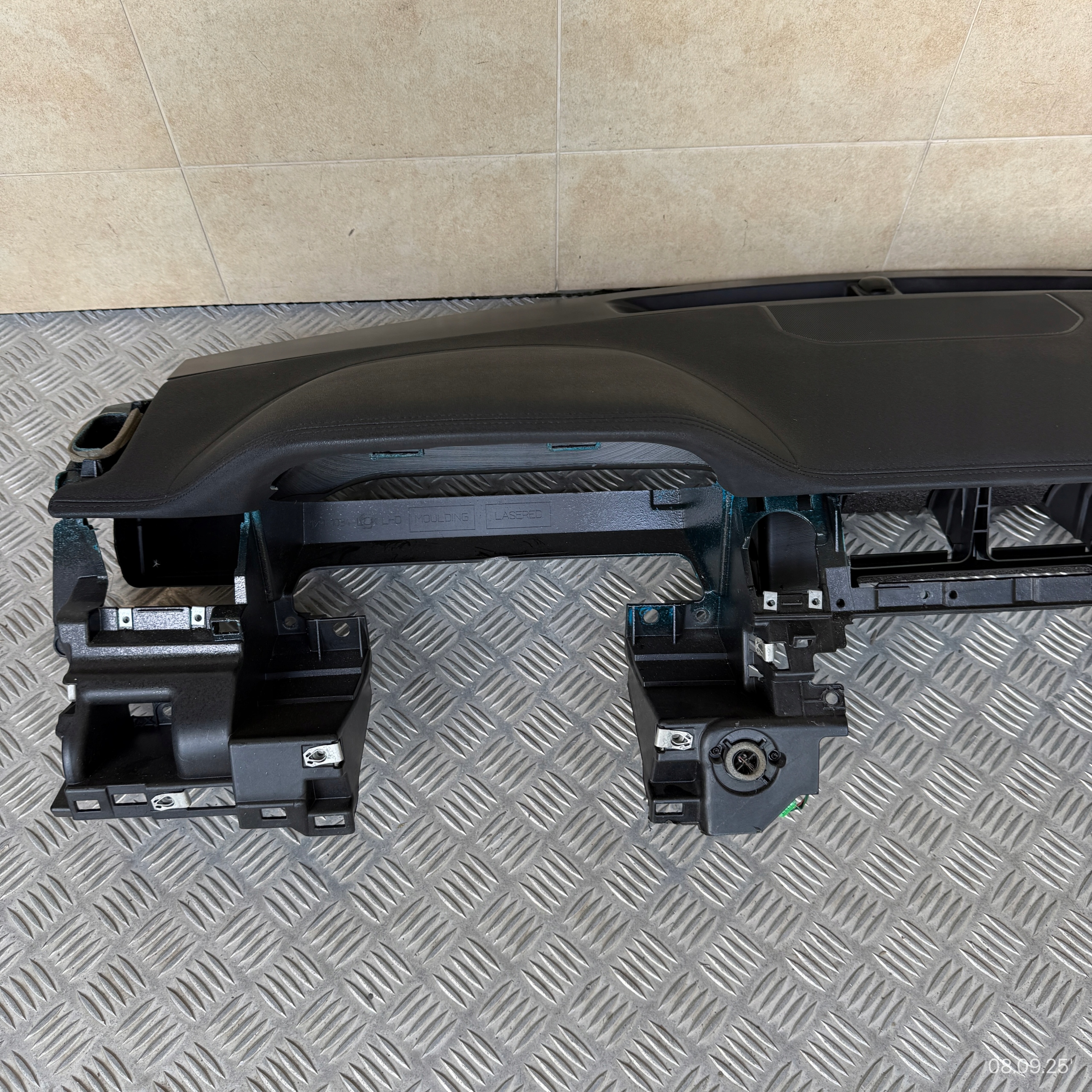 dashboard complete airbag console tension belts cockpit LAND ROVER EVOQUE and LIFT