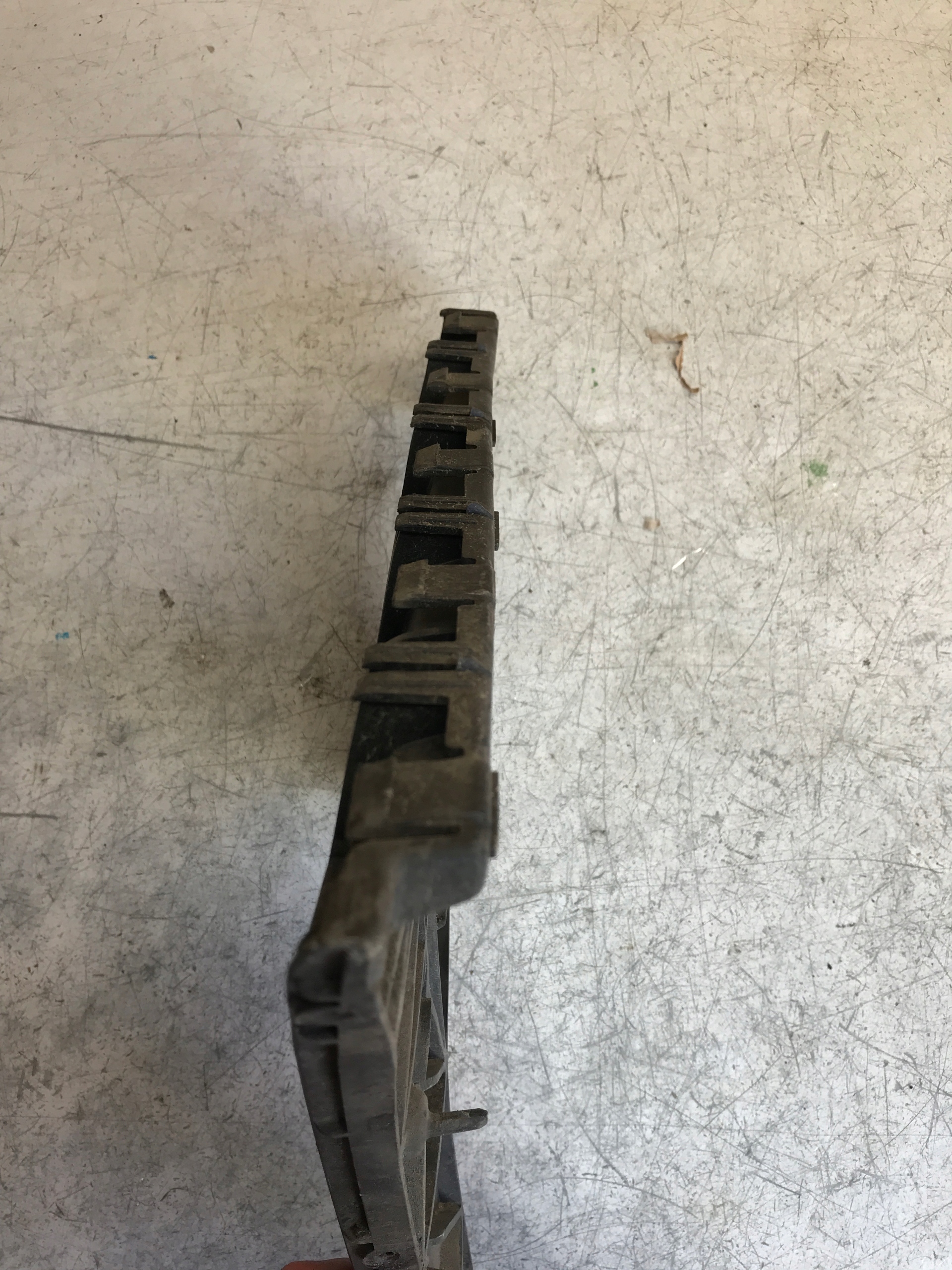 bumper bracket right rear part AUDI A4 B8 KOMBI