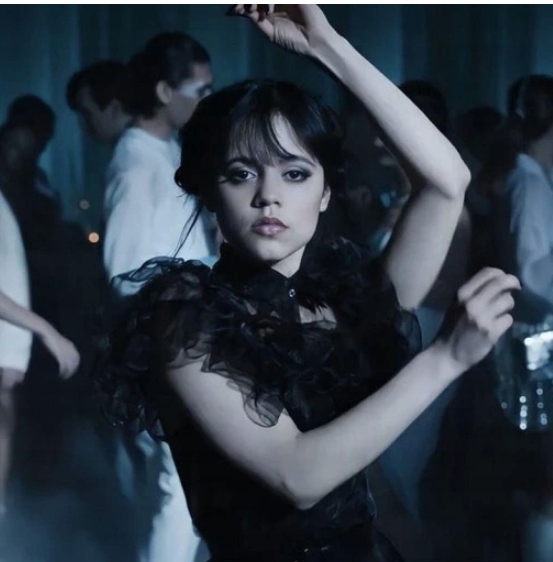 Wednesday Addams Strój Sukienka peruka przebranie Rozmiar 134-140