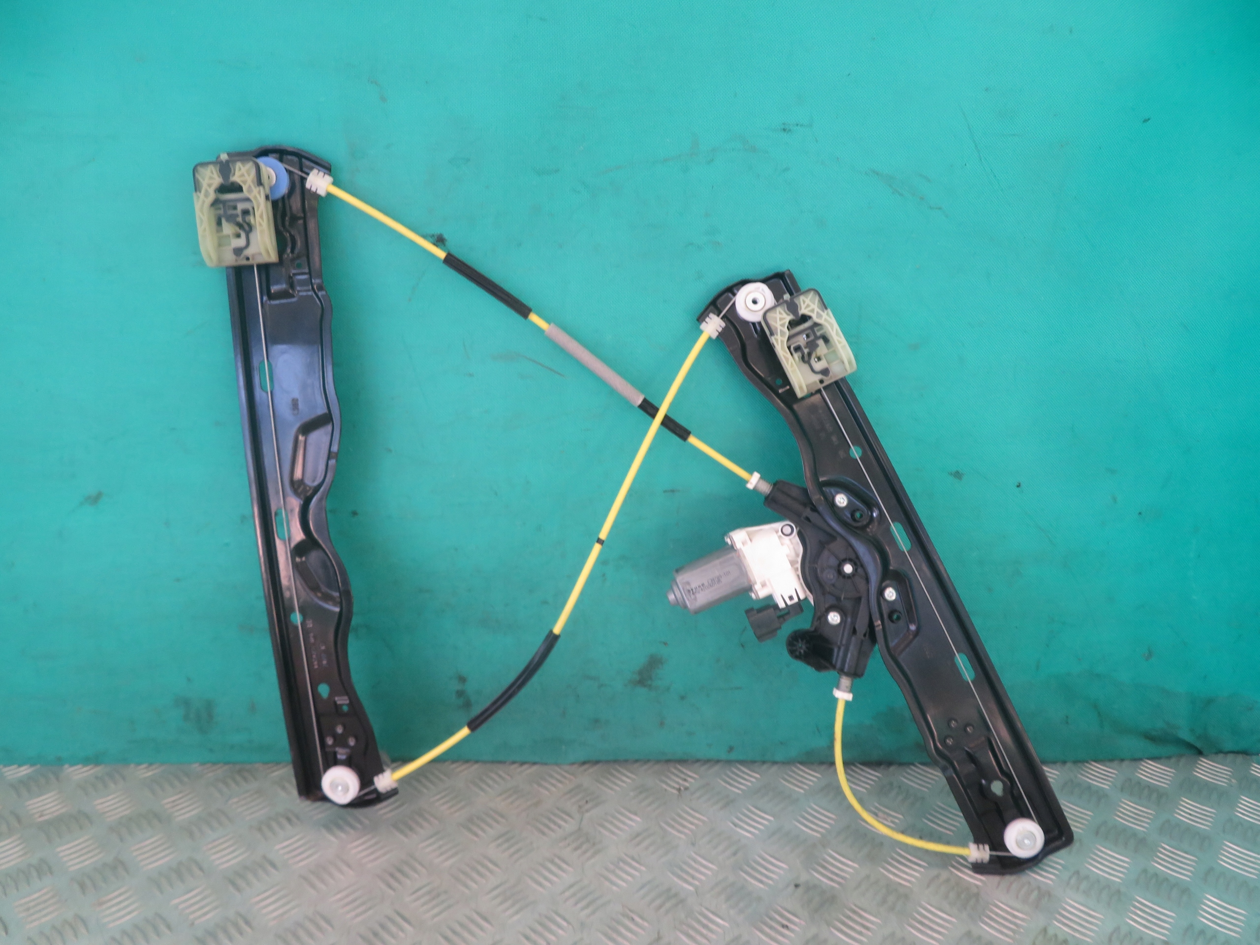 window regulator LAND ROVER VELAR L560 22R