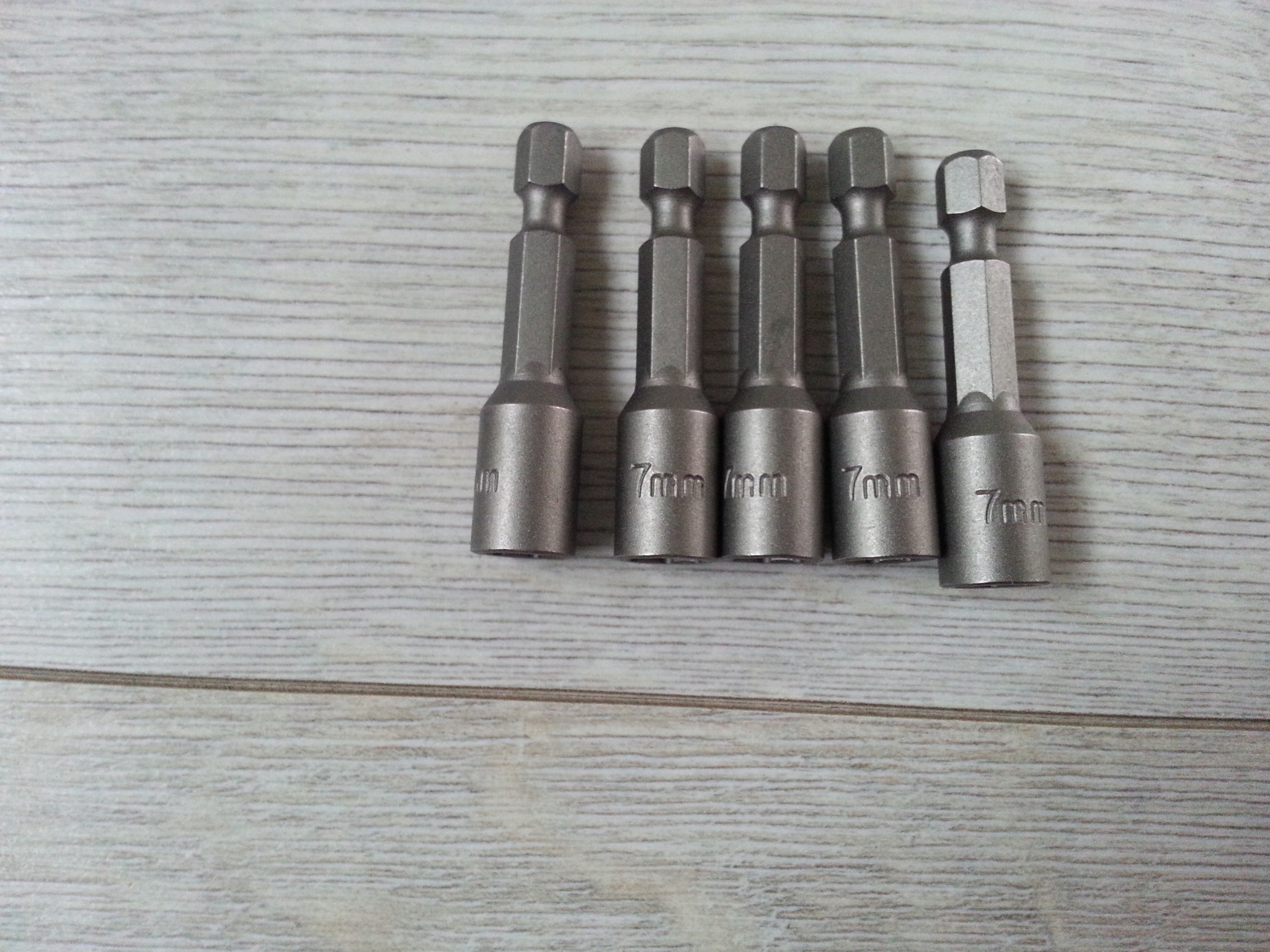 NASADKA MAGNETYCZNA KOŃCÓWKA DO WKRĘTARKI 7mm EAN (GTIN) 5906741624497