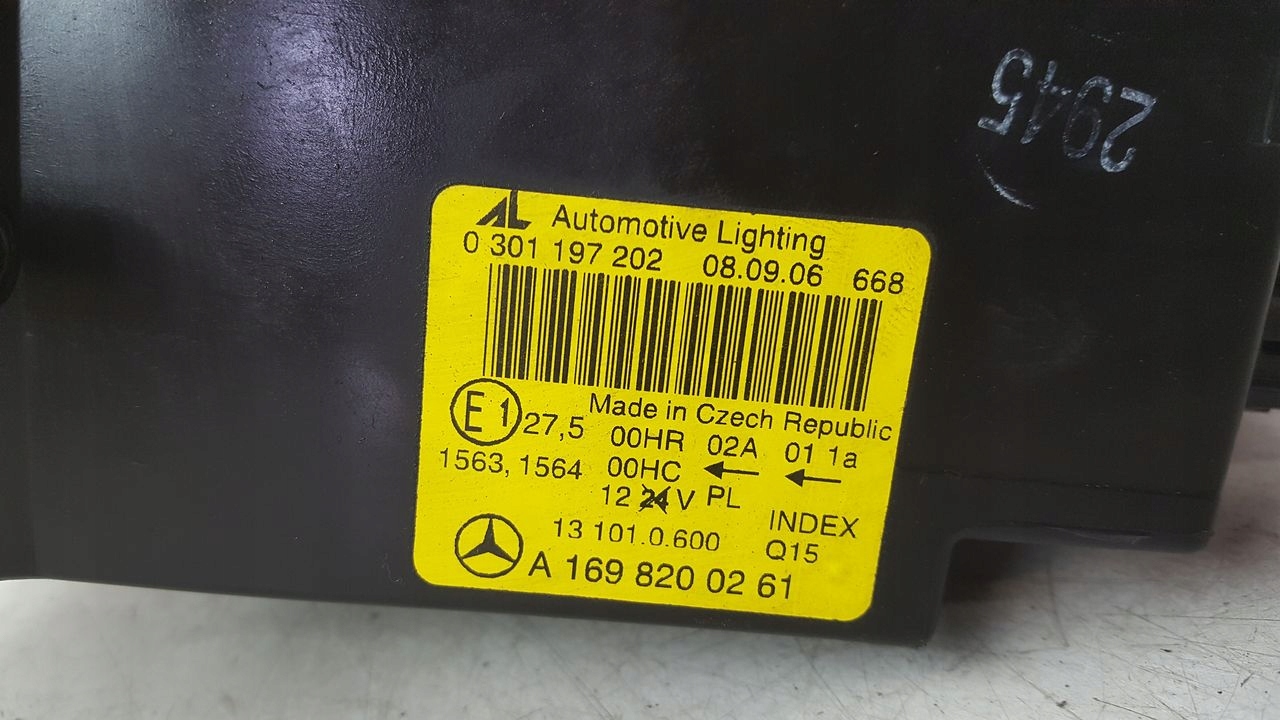 light front front right Mercedes W169