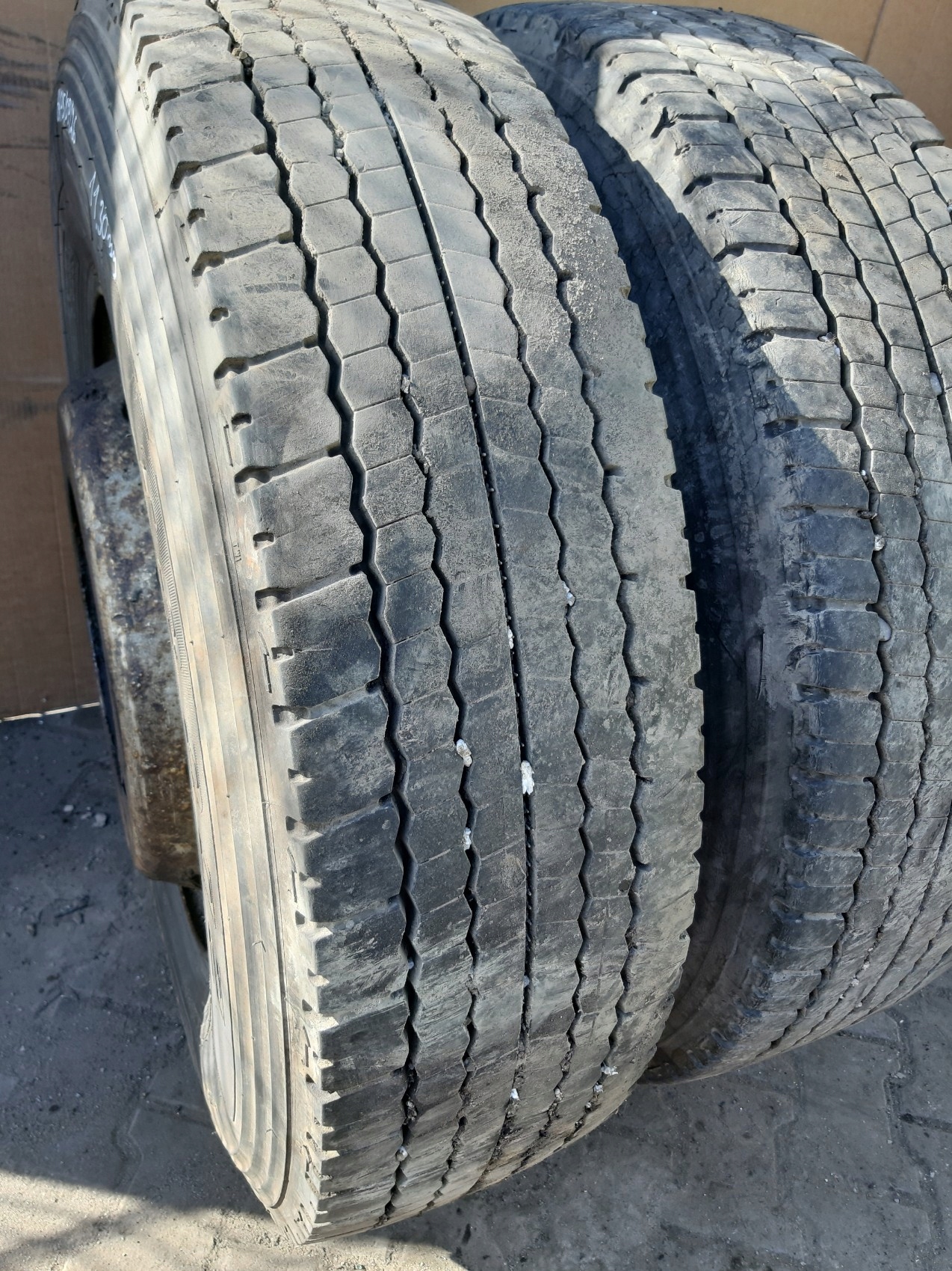 wheels tyres CIEZAROWE 2x TRIANGLE TRD02 295/80 R22.5