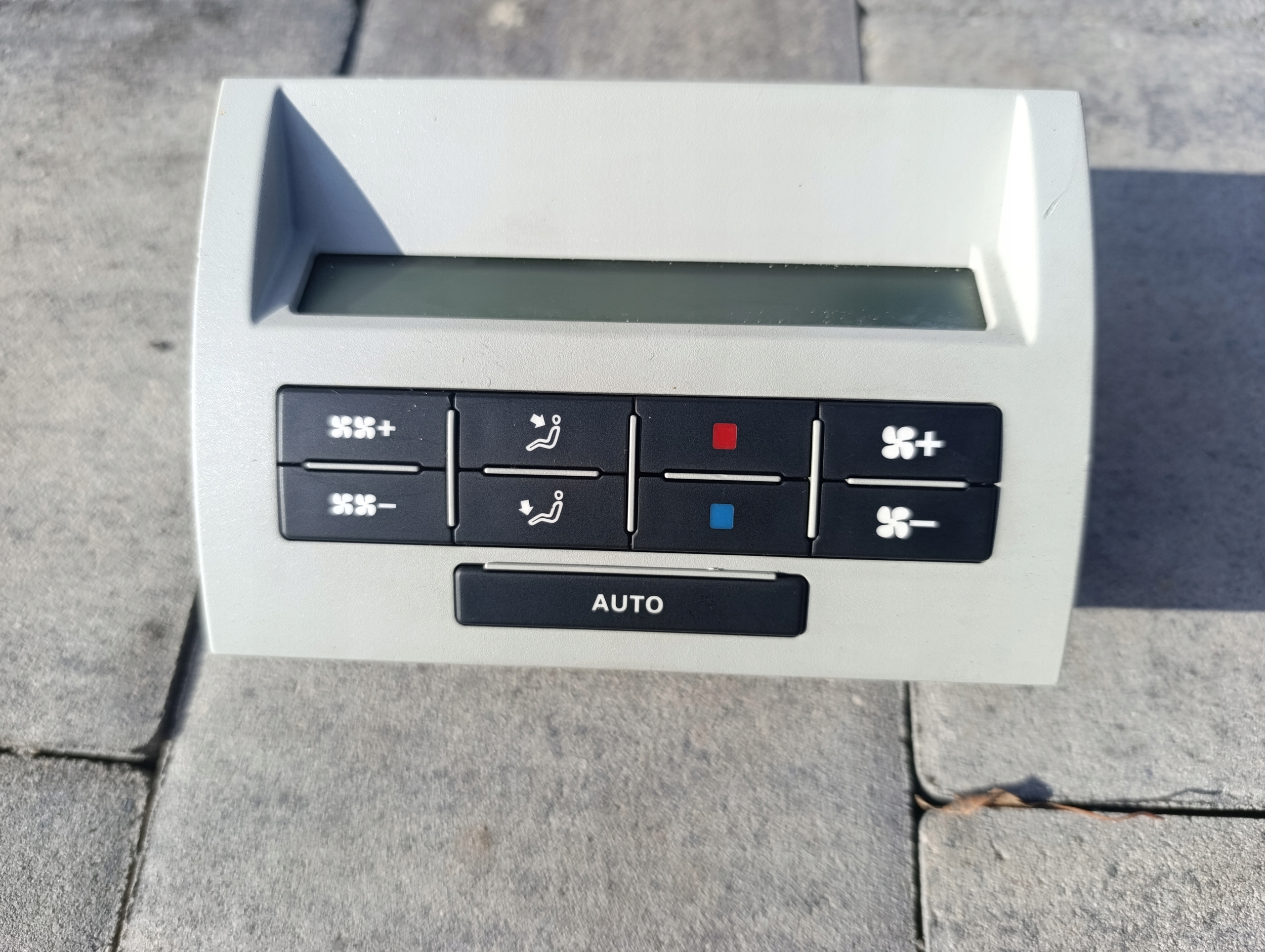 VW T5 control panel air conditioning devices CLIMATRONIC/ KLIMATRONIK 7H7907049Y20