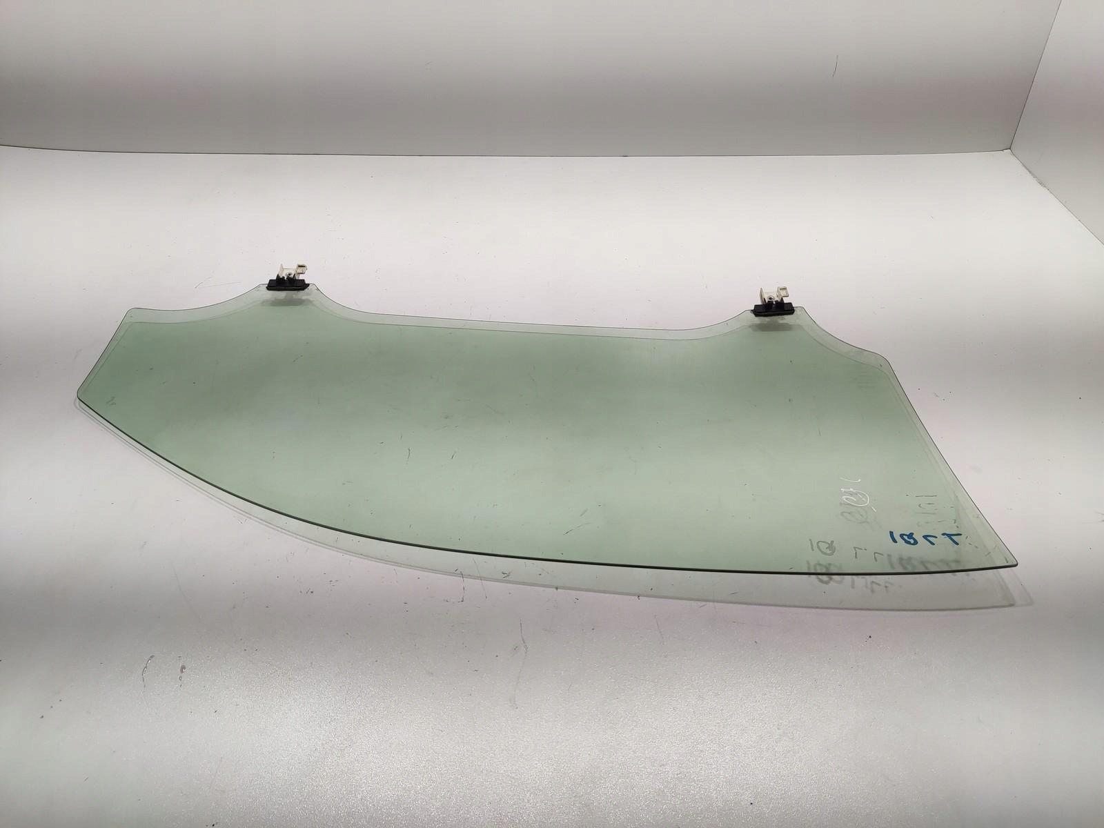 window door left front front TOYOTA IQ 2008-2012