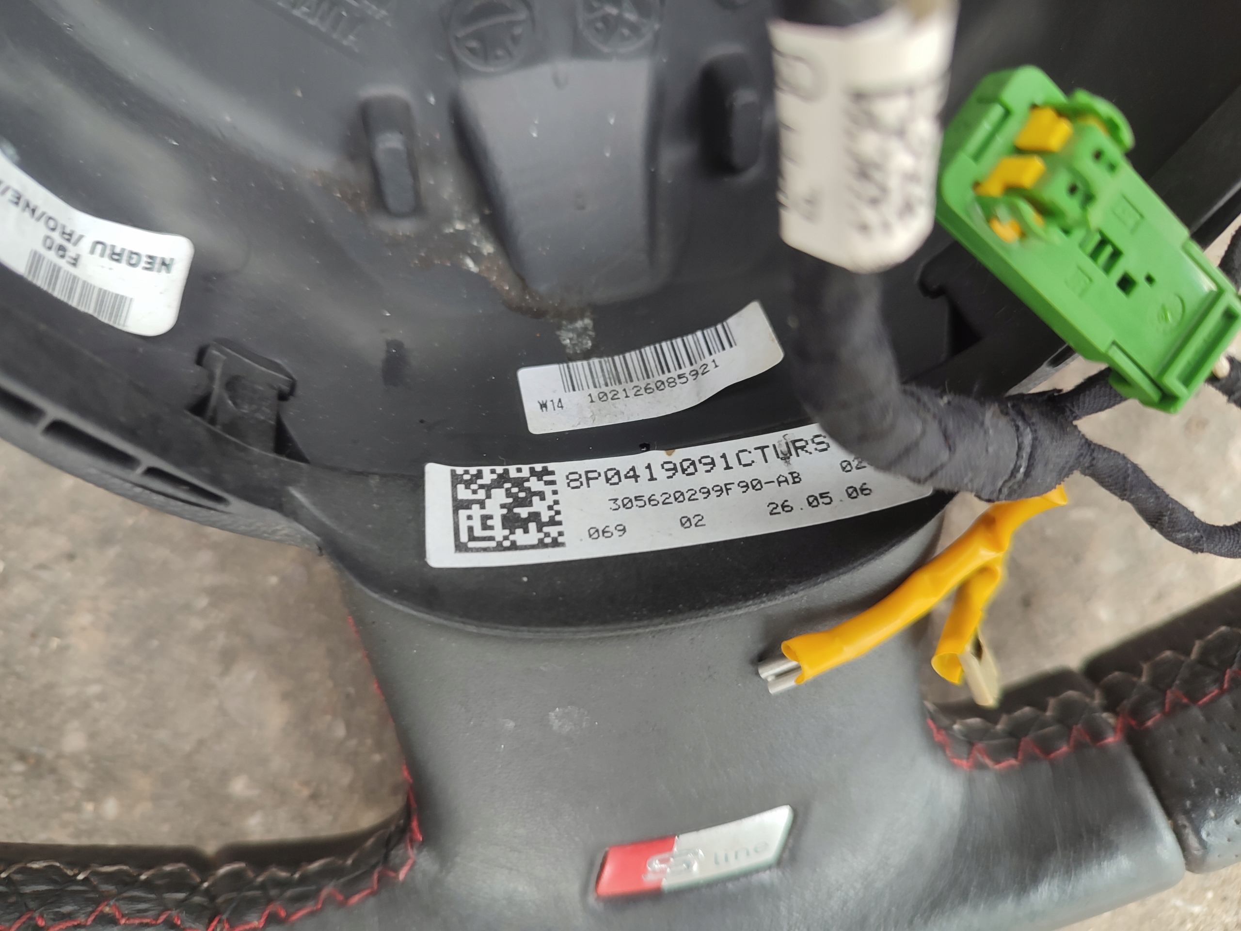 VOLANT MULTIFUNKCJA S-LINE AUDI A3 8P 04-08 8P0419091CT