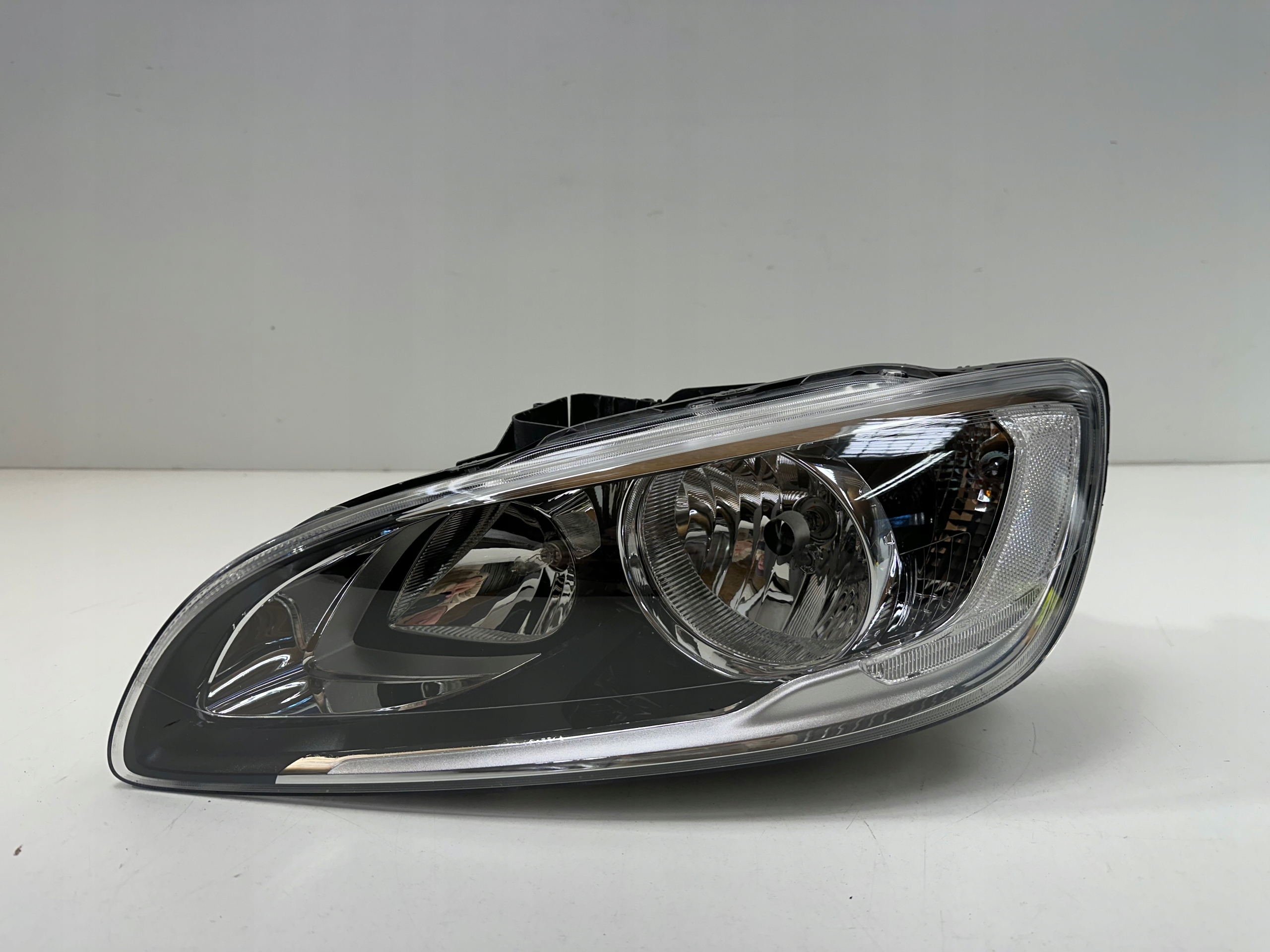 Фара Ліва Перед Volvo V60 Рестайлінг Оригінал