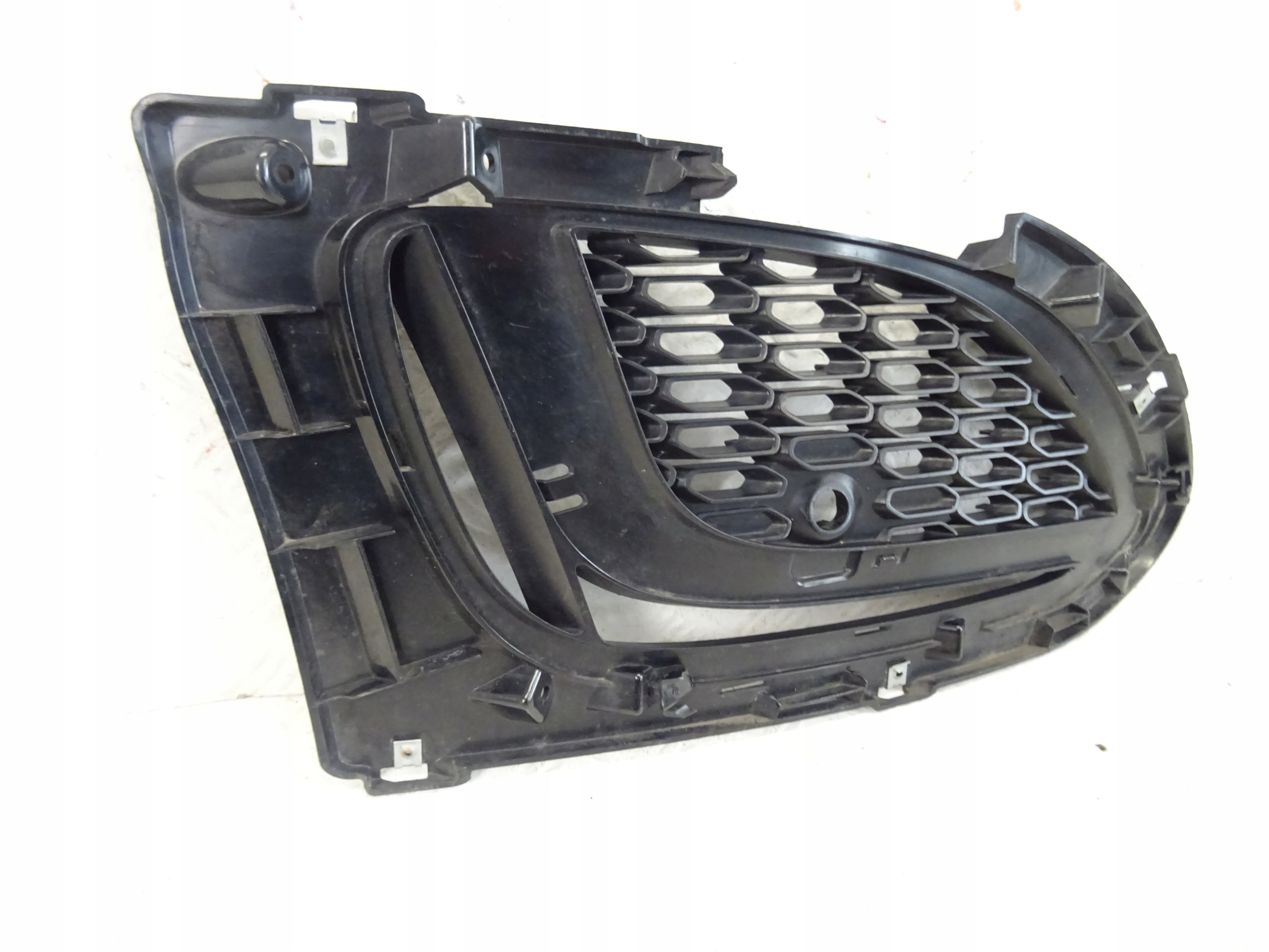 grid of a bumper front front right JAGUAR F-TYPE MX53-8A411-B