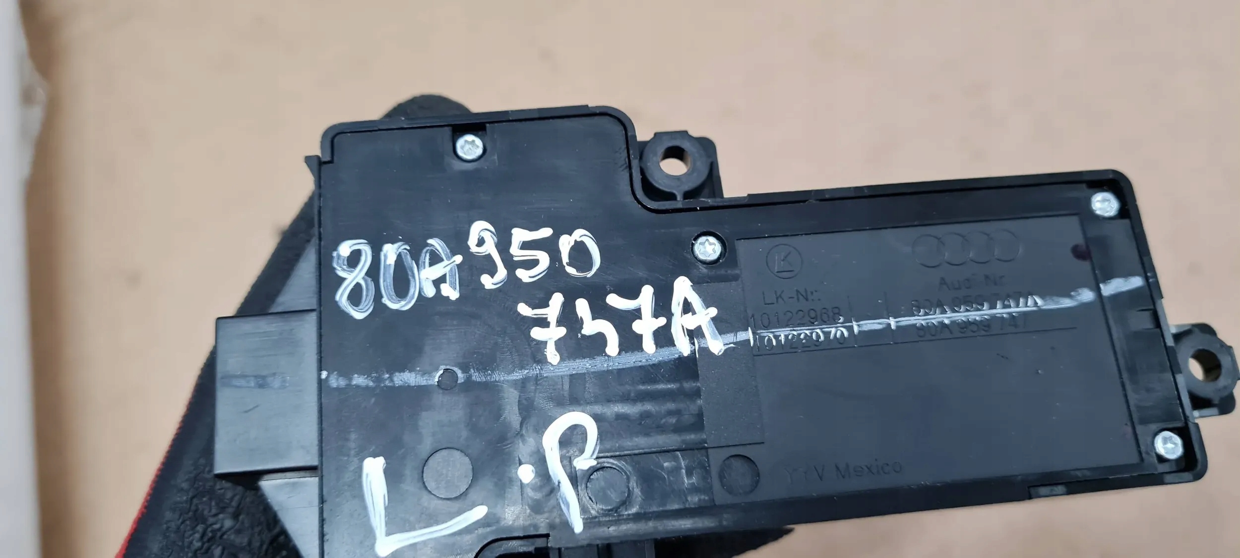 Q5 80A control panel seat PRZYCISKI left front 80A959747A