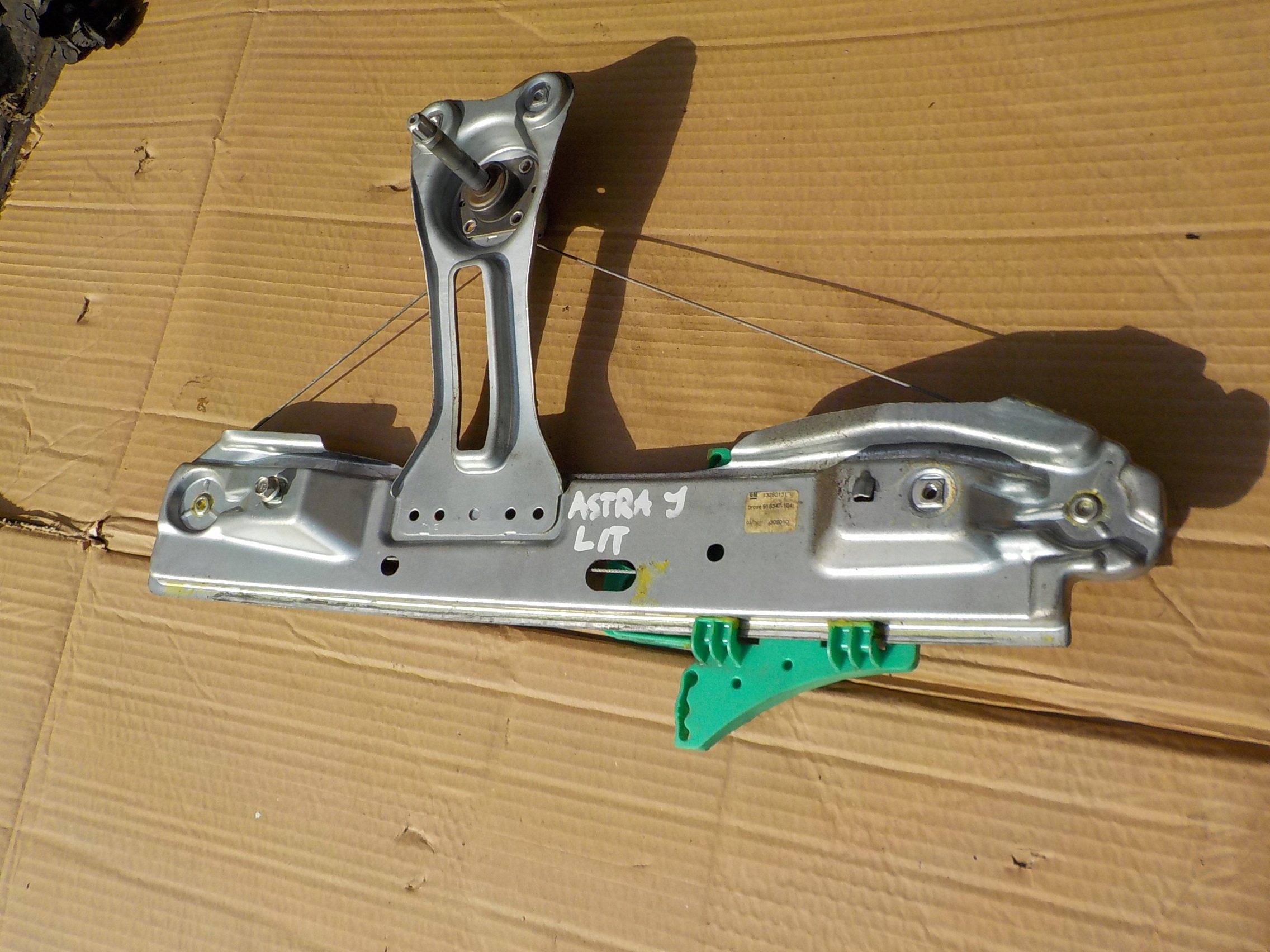 window regulator left rear part opel astra J IV HB 2011r
