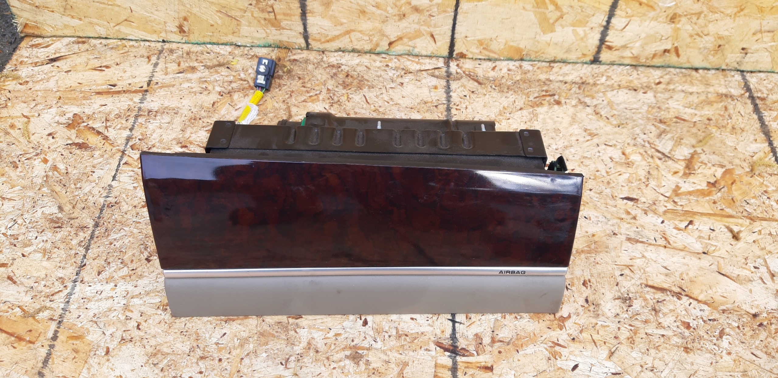 подушка пассажира LINCOLN TOWN CAR 08r