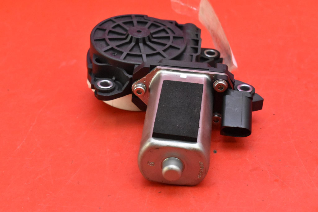 mini motor DOCIAG door right front 4F0837060 AUDI A8 D4 LONG 10-14