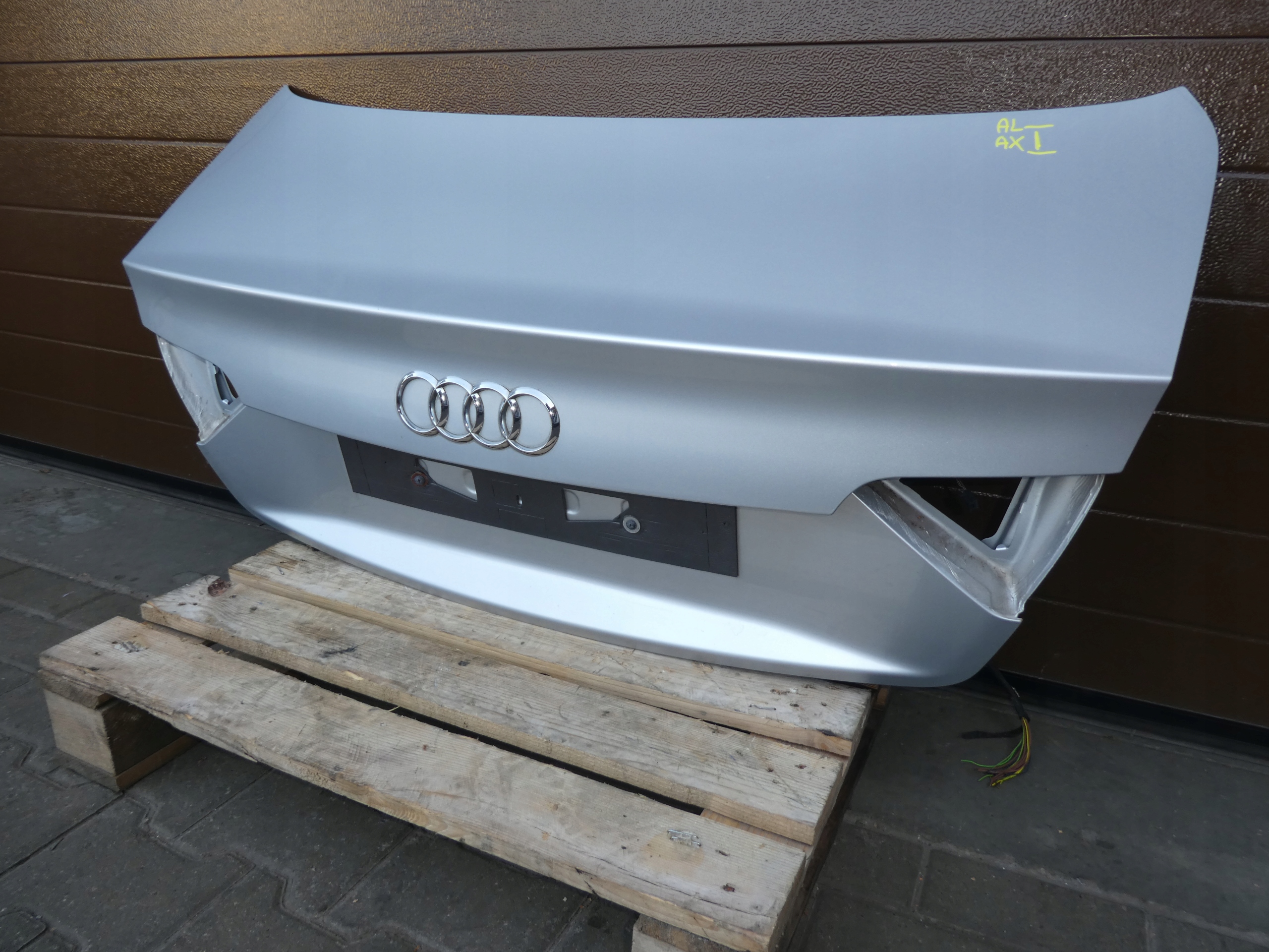 AUDI A5 8T COUPE boot door LX7W