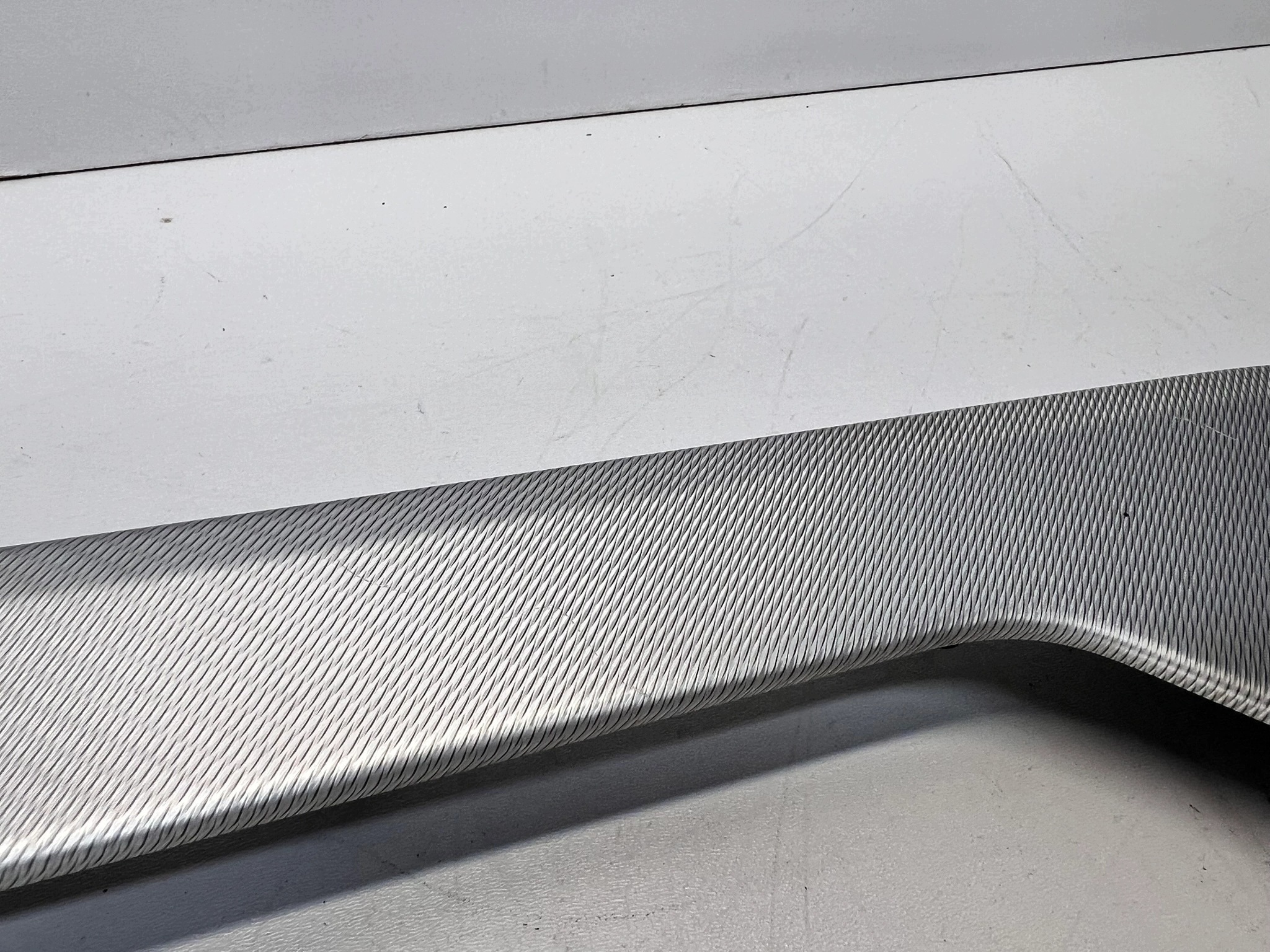DEKOR lišta dveře levý předek AUDI A4 B9 8W0867409