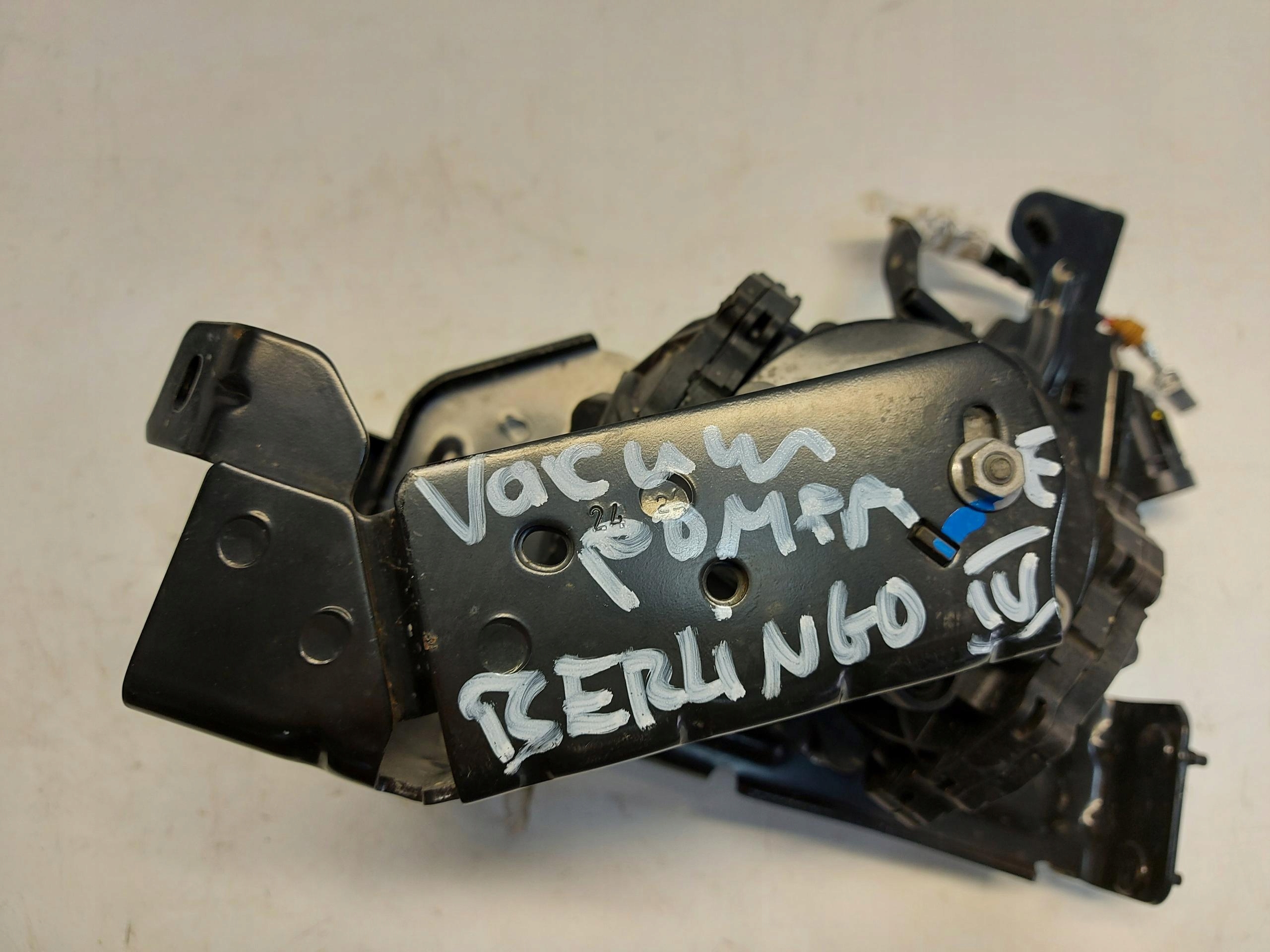 Citroen E-Berlingo IV pump vacual Vacum 9803504280