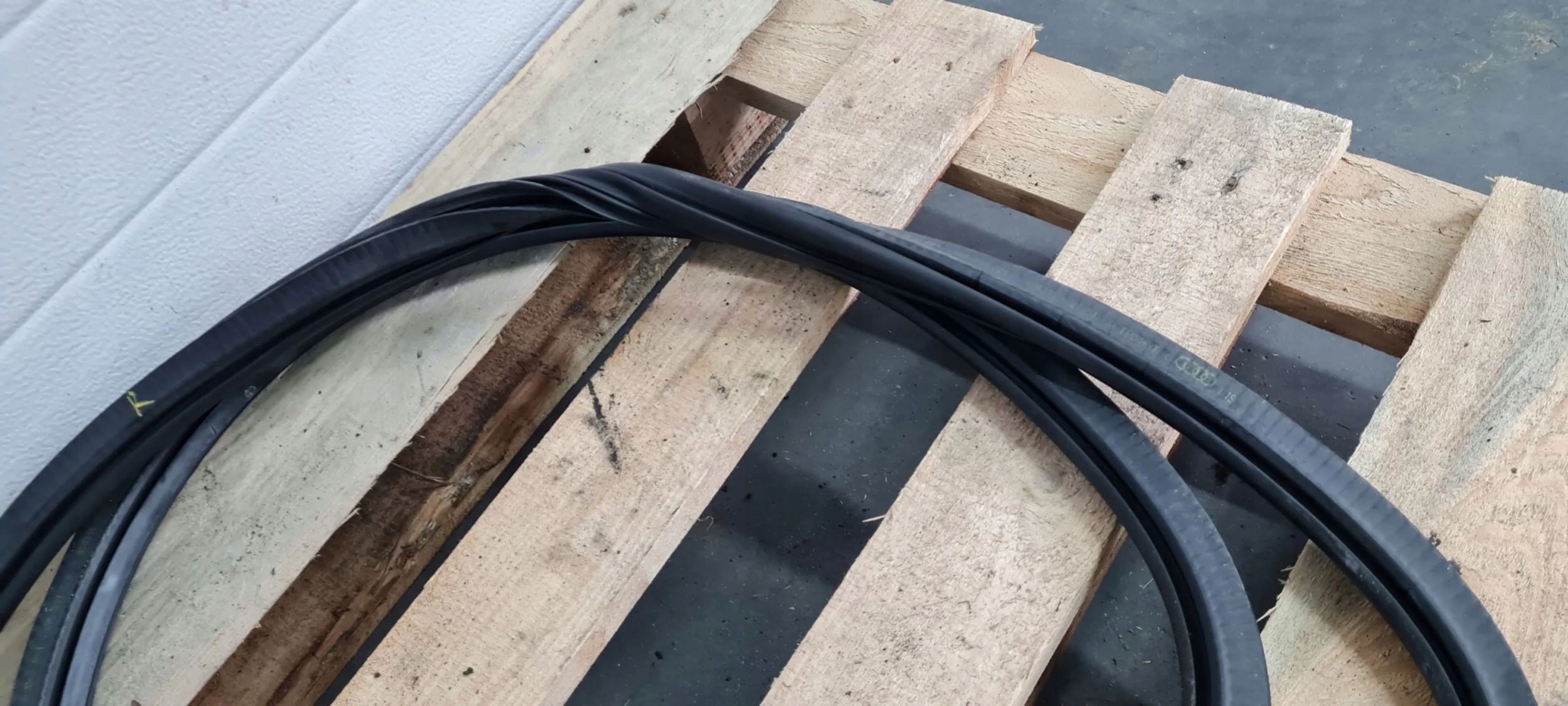 S3 8V sedan A3 gasket left left front sedan 8V5831721