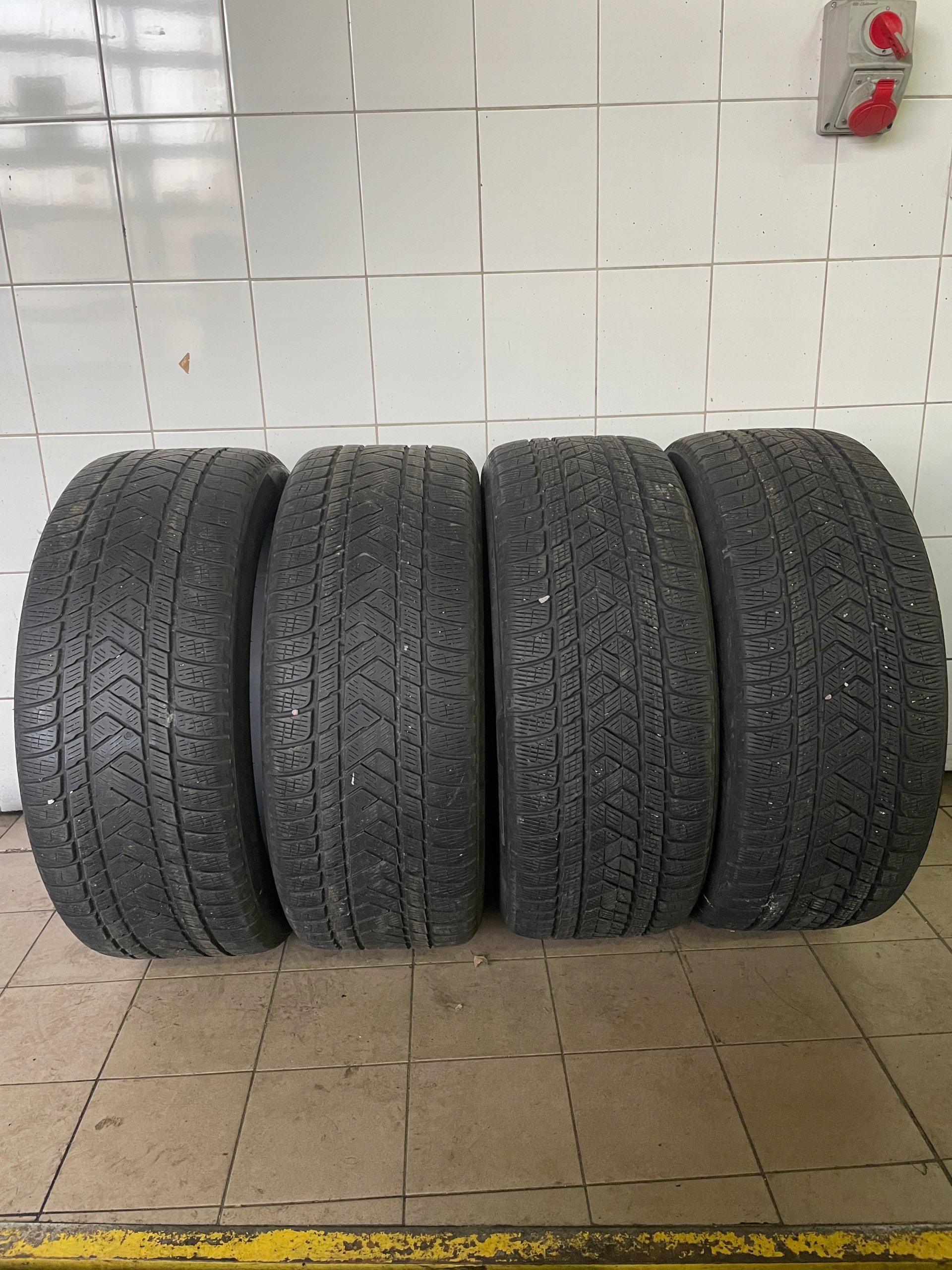 Pirelli Scorpion Winter 265 / 45r21 108 Вт