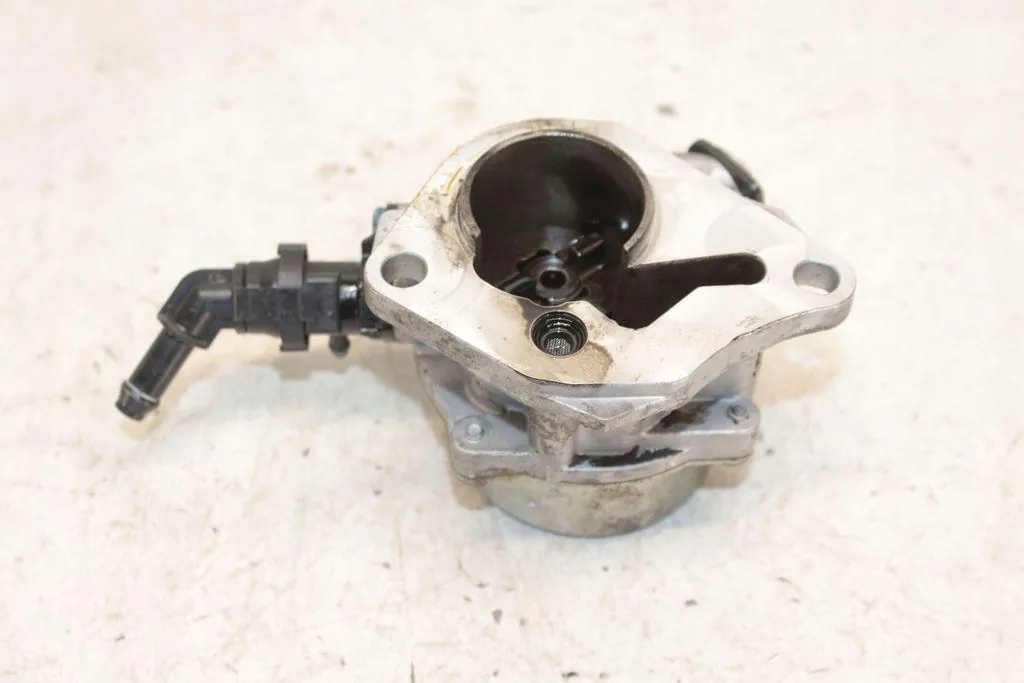 nissan oe 146505272R насос вакум