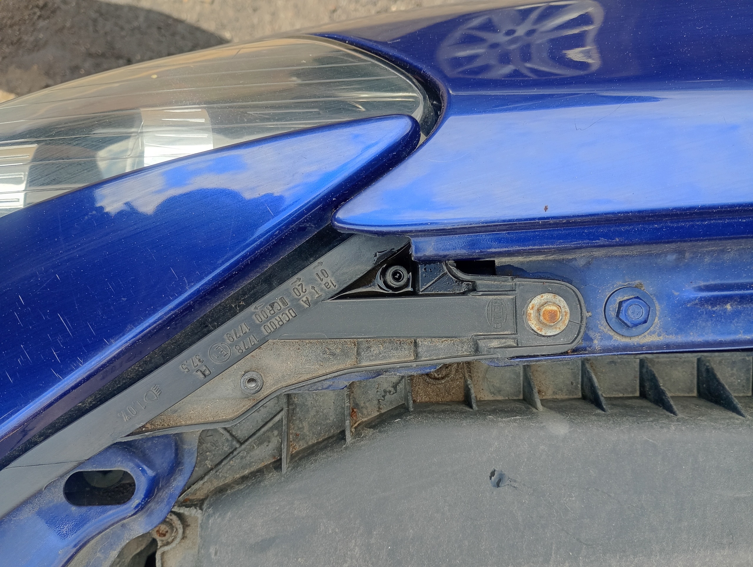 REFLEKTOR right light right front front XENON OPEL ASTRA H GTC 06-10