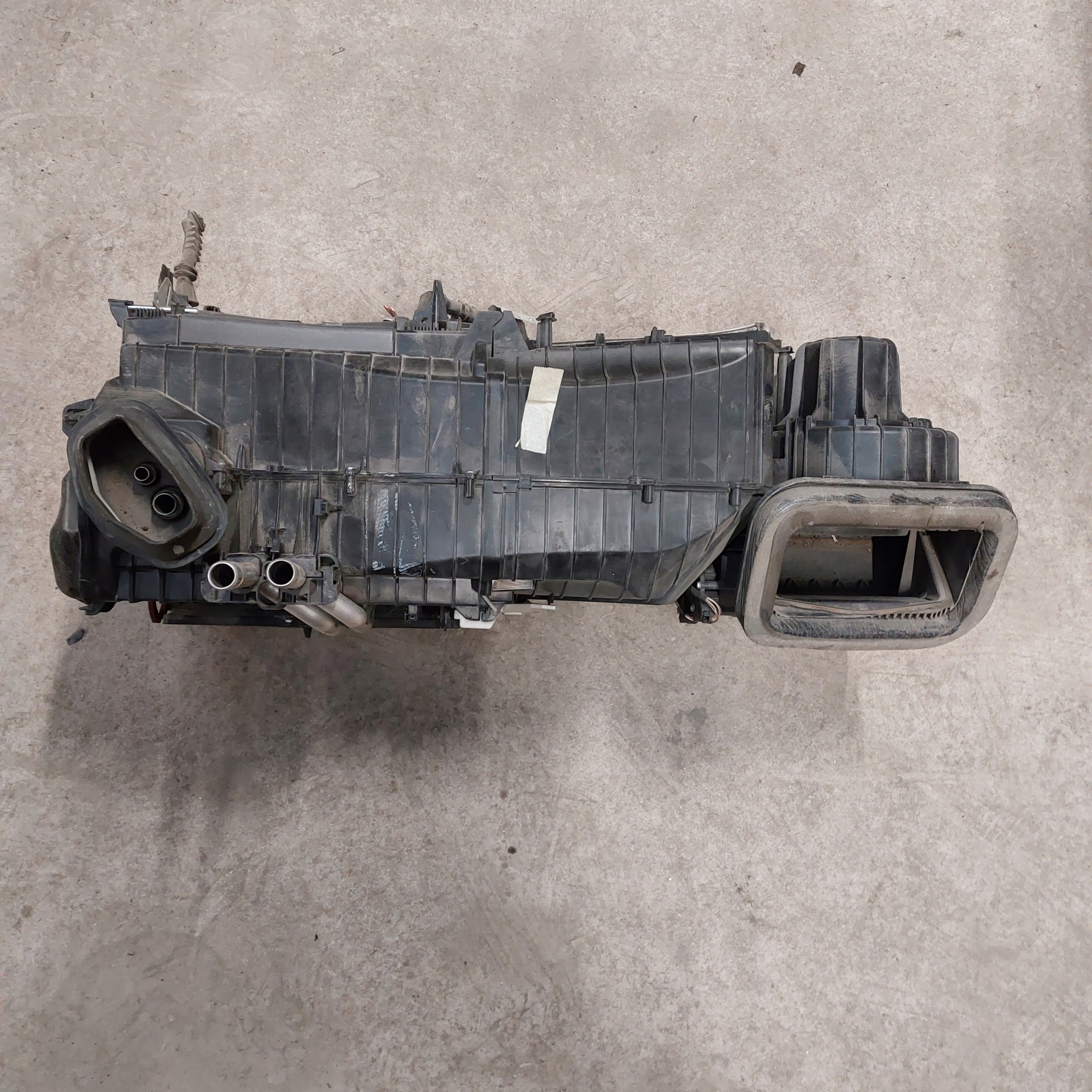 Audi A4 B8 радиатор отопителя отопитель салона 8K1820005Q