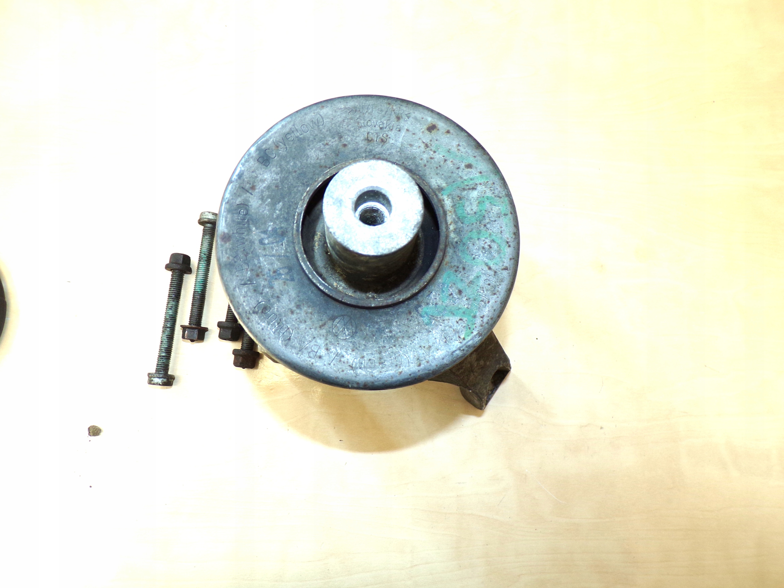VW T5 TRANSPORTER 2.5TDI holder engine mount originál