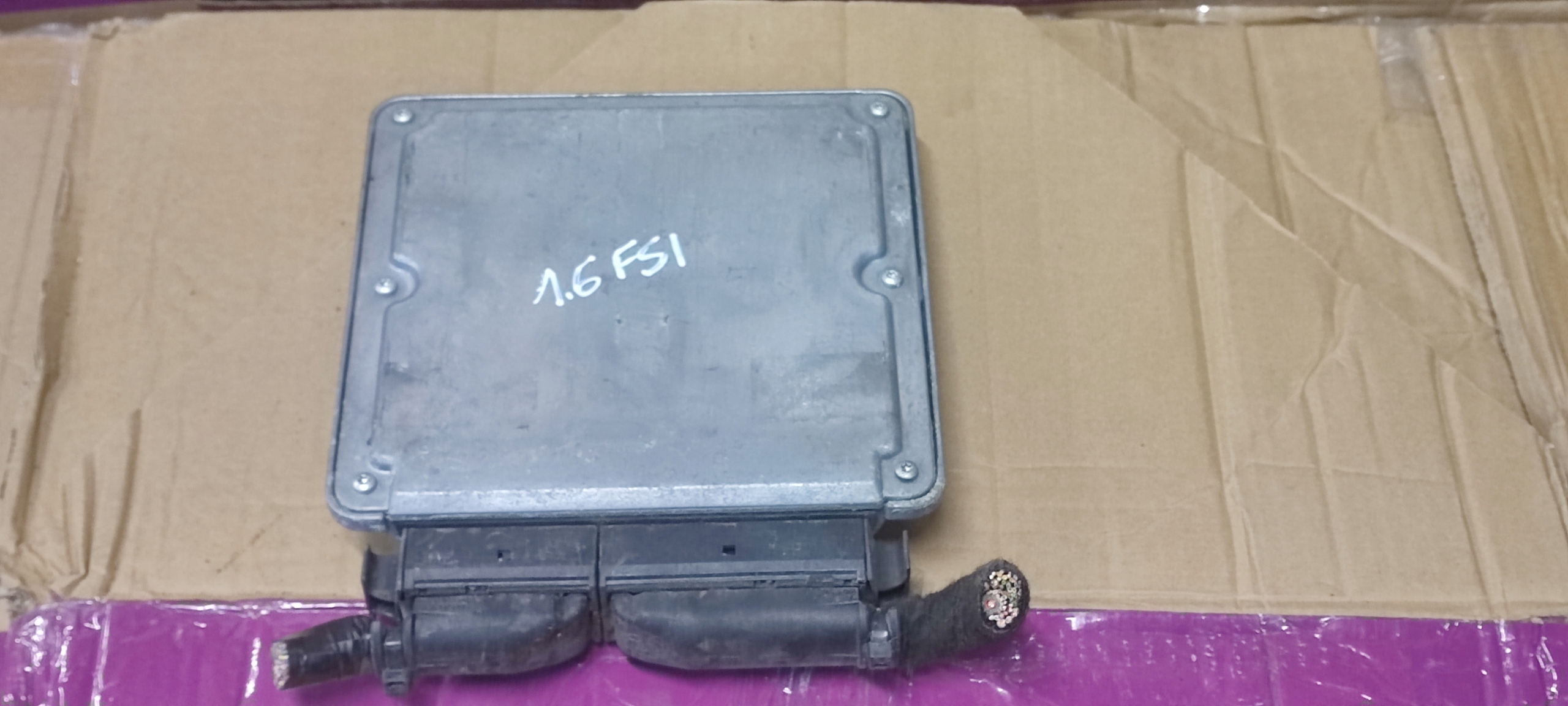 VW GOLF IV 4 BORA control unit computer of the engine 036906013D 1.6 FSI