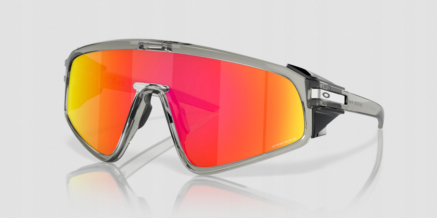 Sluneční brýle Oakley Latch Panel Grey Ink Prizm Ruby OO9404-04