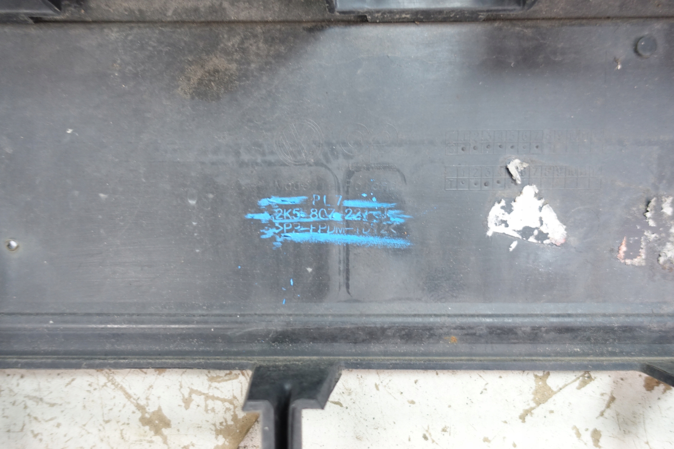 VW CADDY III 2K5 2015- bumper front front 2K5807221J