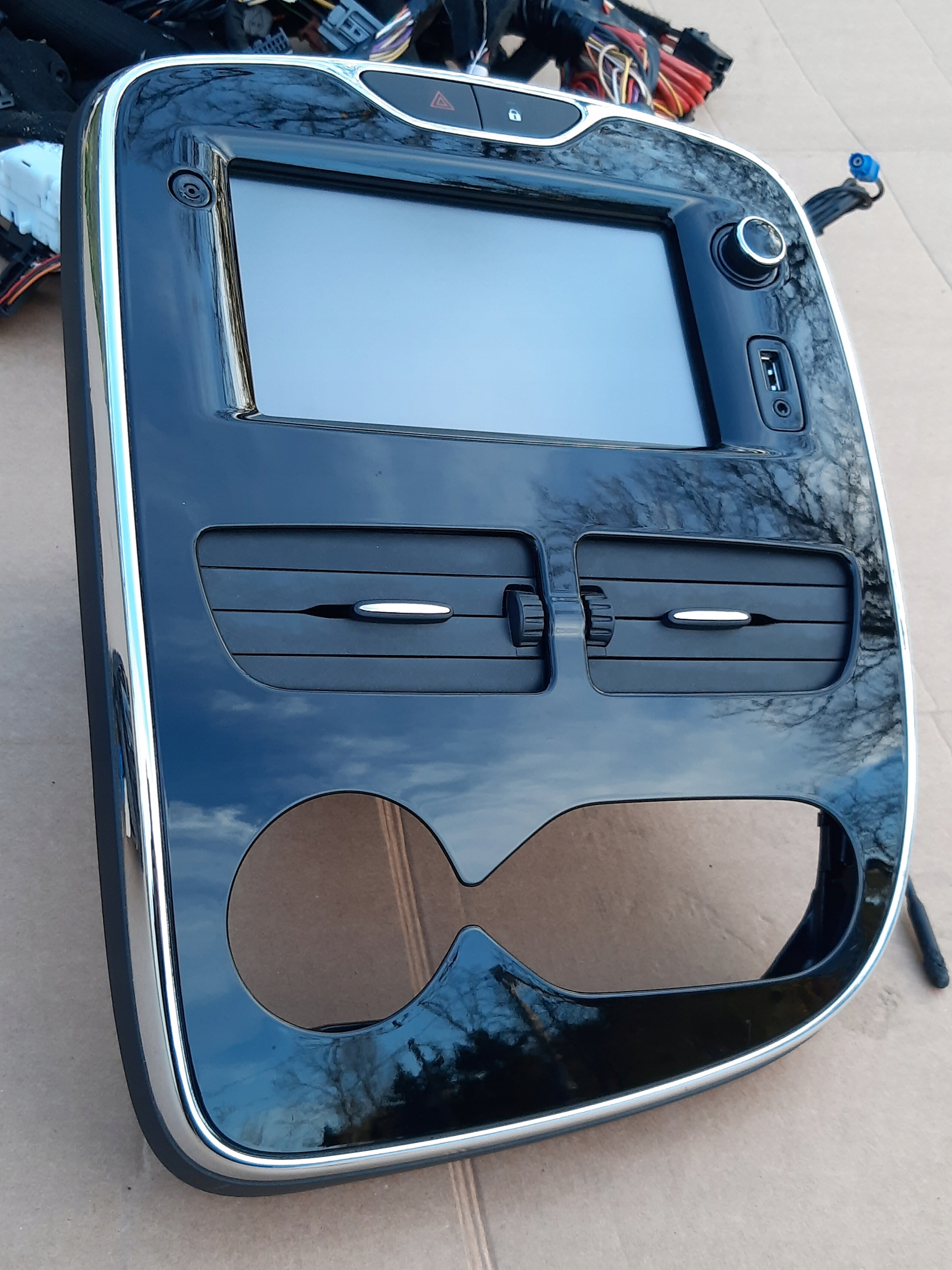 NAWIGACJA CLIO IV Numer katalogowy części 281155249r