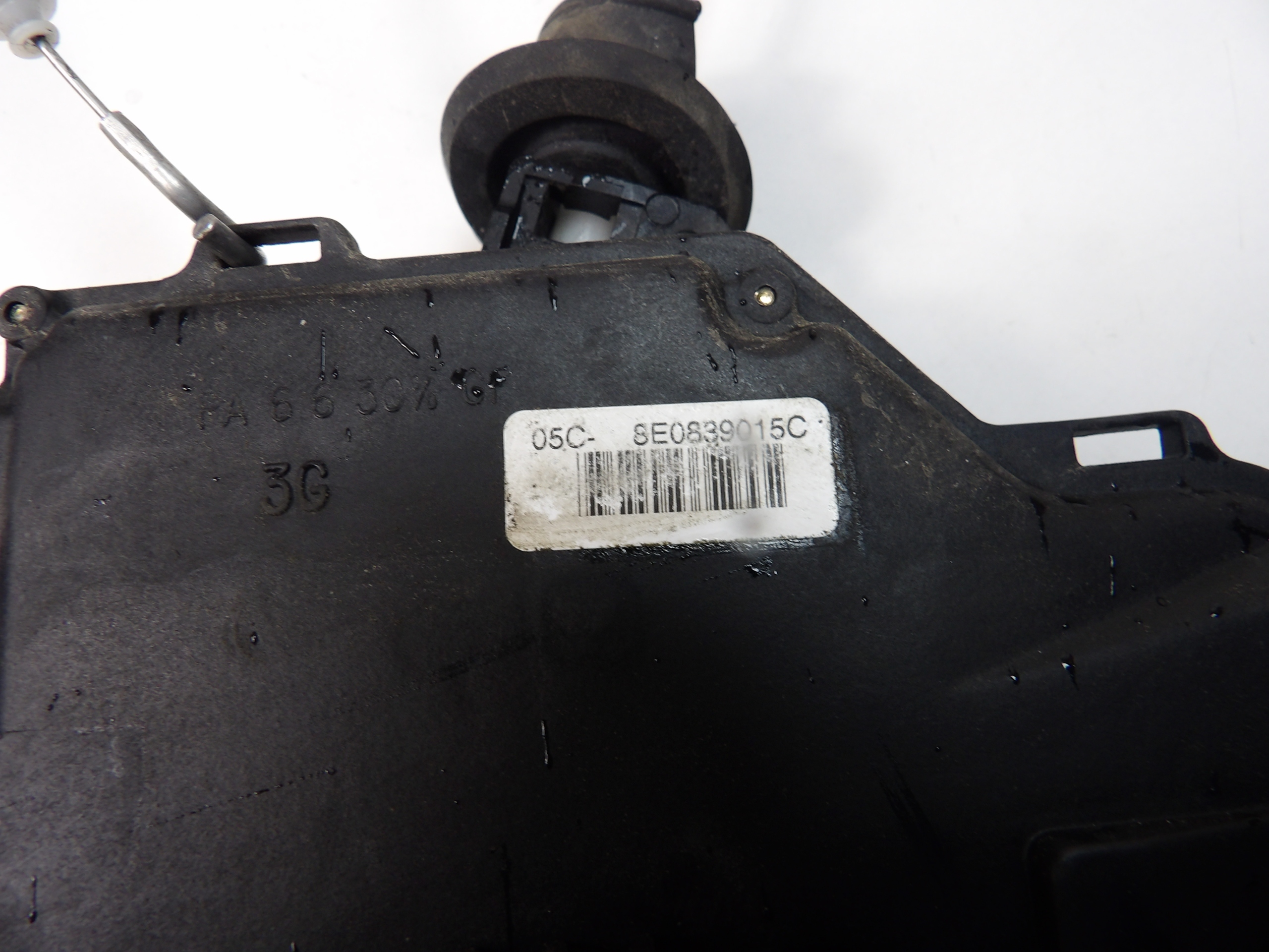 AUDI A4 B6 lock door left rear part