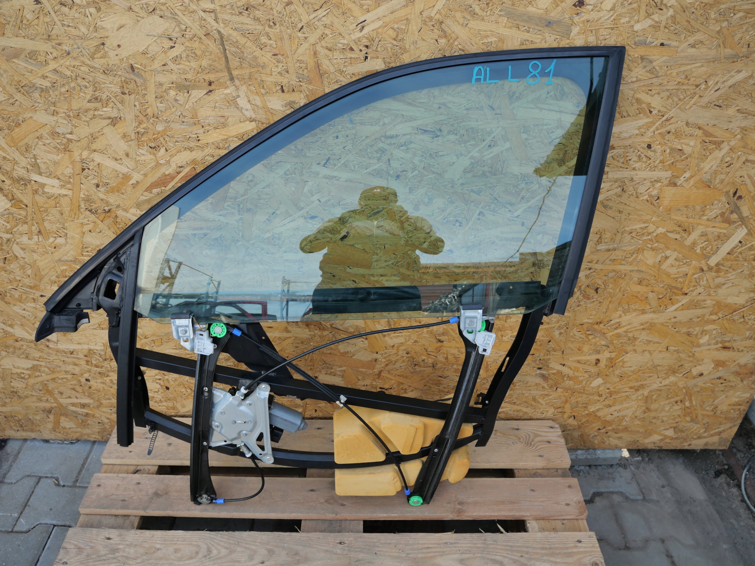 window regulator left front AUDI A4 B5