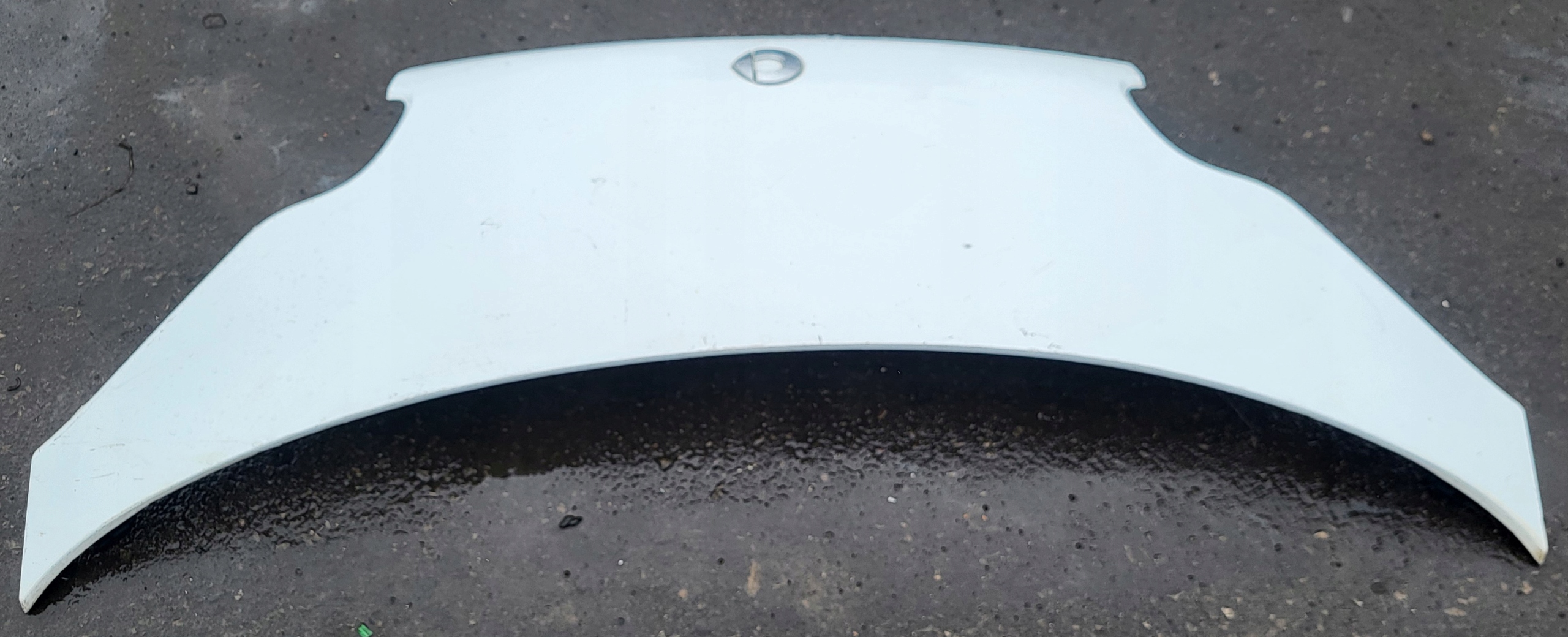 Cofano LOGO SMART FORTWO II 451 OE BIALA