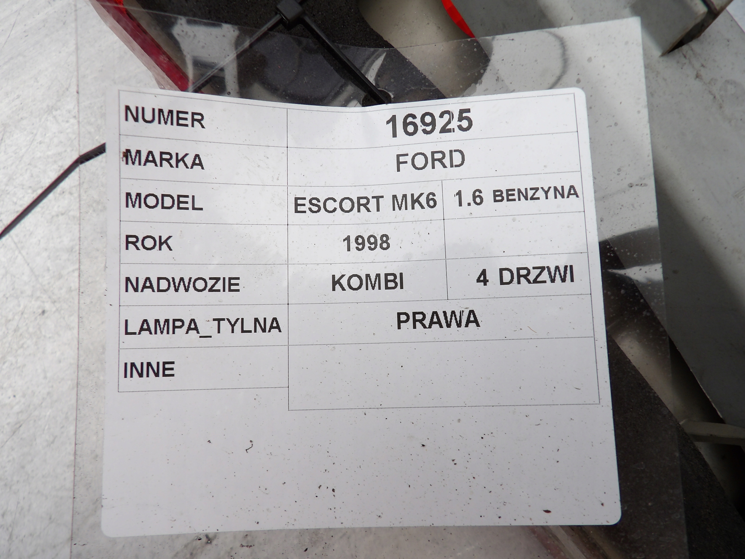 Ford Escort MK6 light rear right kombi 91AG13N004