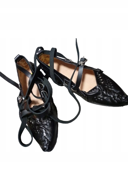 Kierpce Horalské Kožené Černé Vázané 35