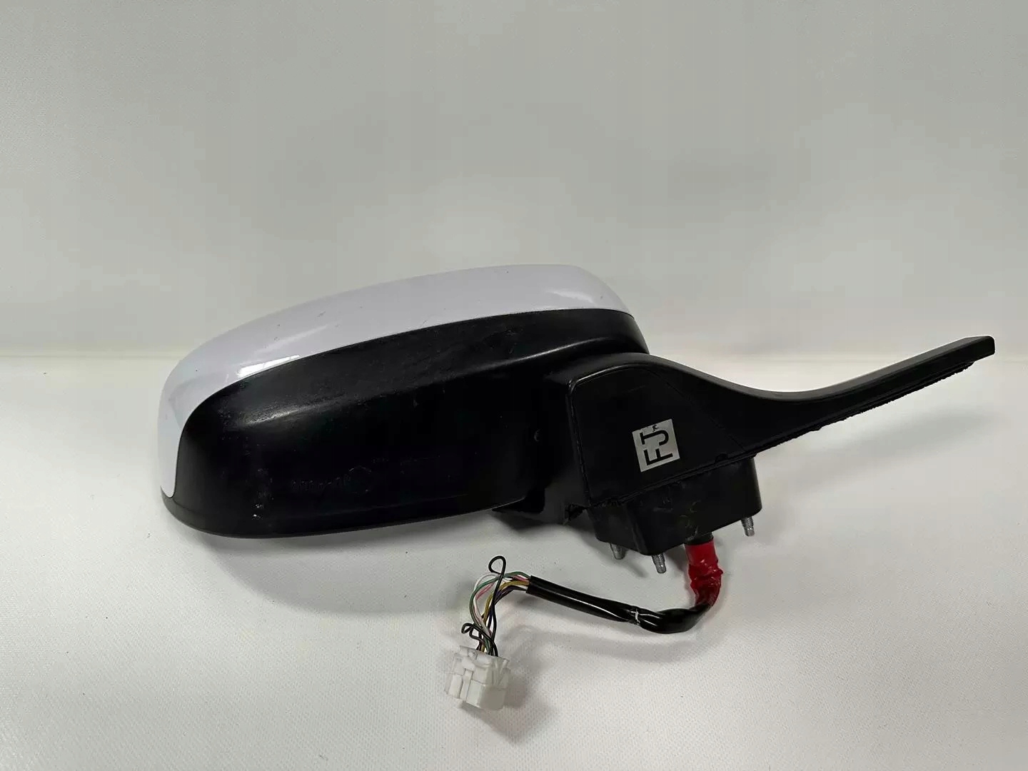 LUSTERKO PRAWE HONDA INSIGHT 9 PIN EUROPA ORYGINAŁ Kolor biały