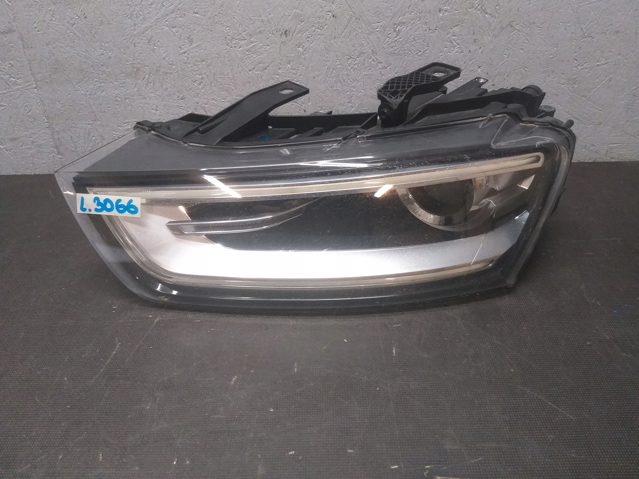 Frontscheinwerfer Audi Q3 8U0941005 Xenon Links Scheinwerfer Headlight - Thumbnail 1
