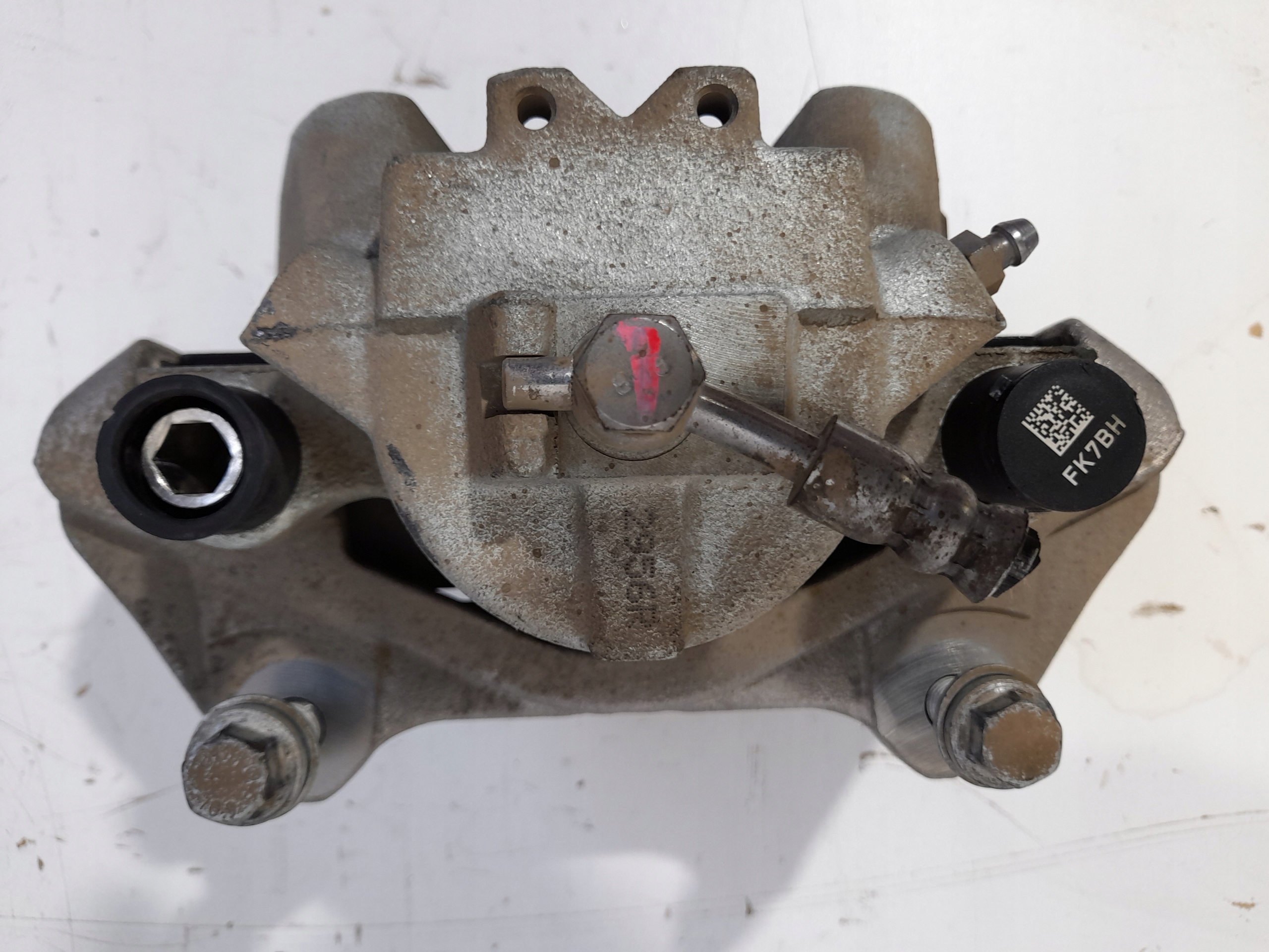 LAND ROVER DISCOVERY SPORT L550 caliper front right A426M (B35)