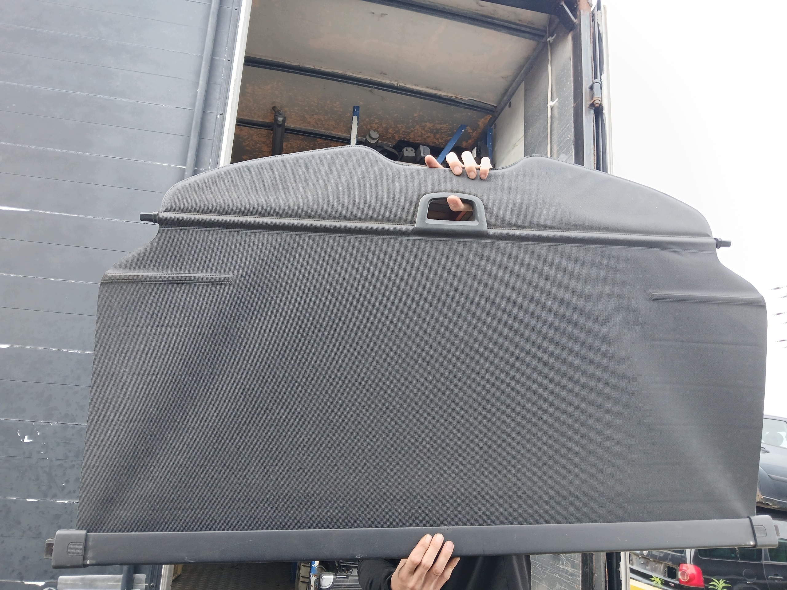OPEL ANTARA and blinds boot SPRAWNA black