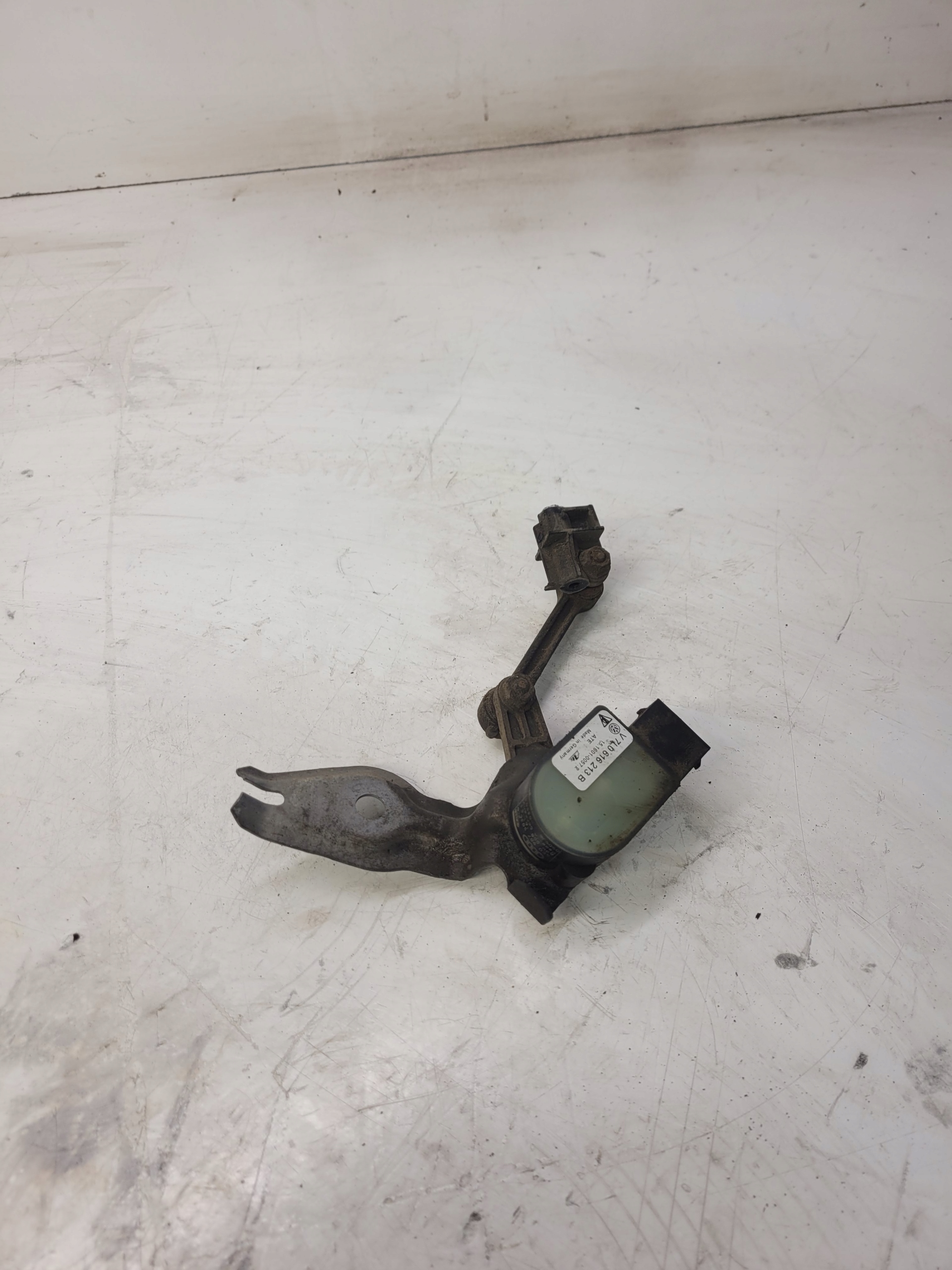 Sensor POZIOMOWANIA Leuchten AUDI Q7 4L 7L0616213B