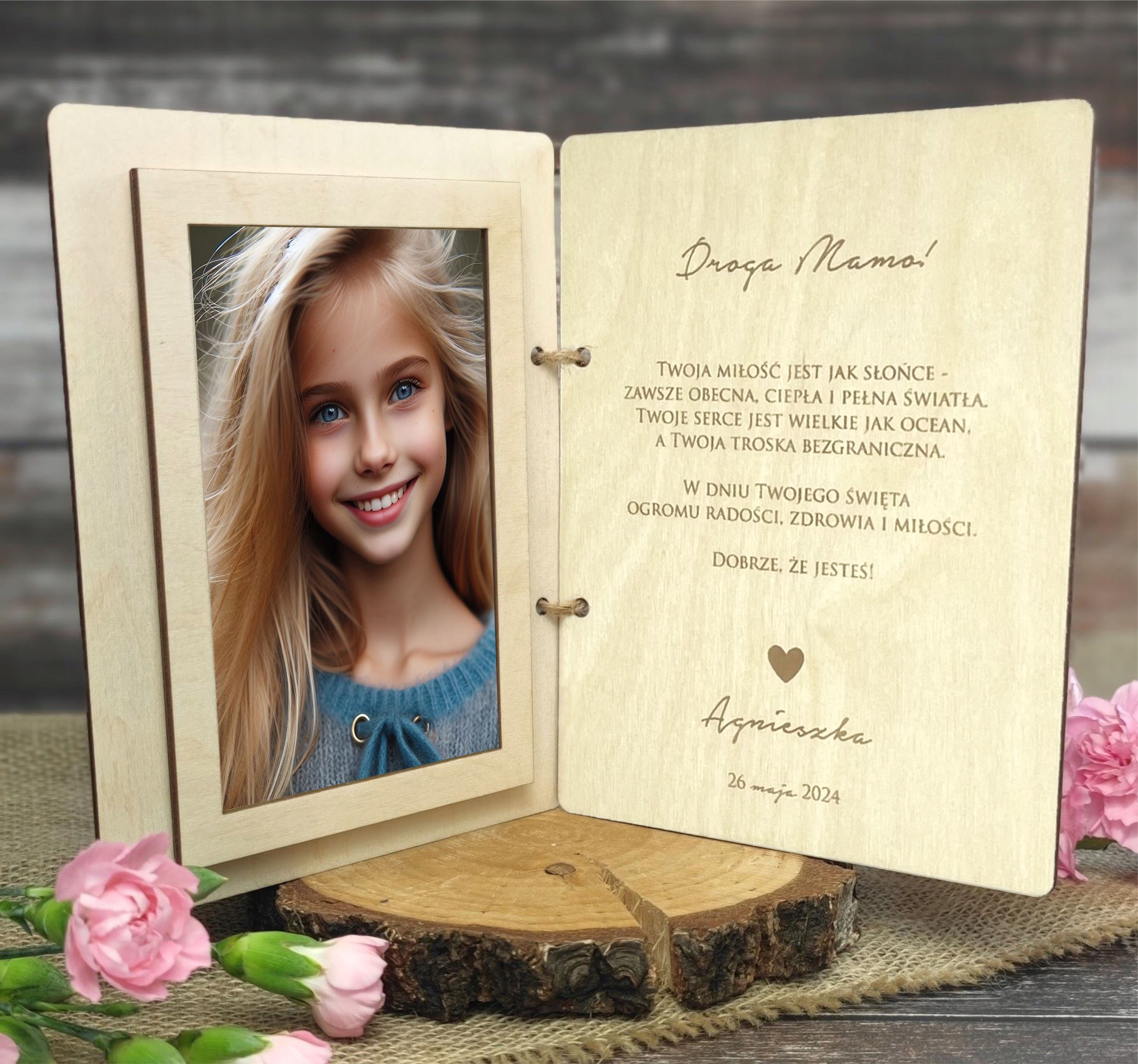 DREWNIANA KARTKA NA ZDJĘCIE PREZENT NA DZIEŃ MAMY MATKI ZŁOTA GRAWER RAMKA Rodzaj gadżetu dekoracje