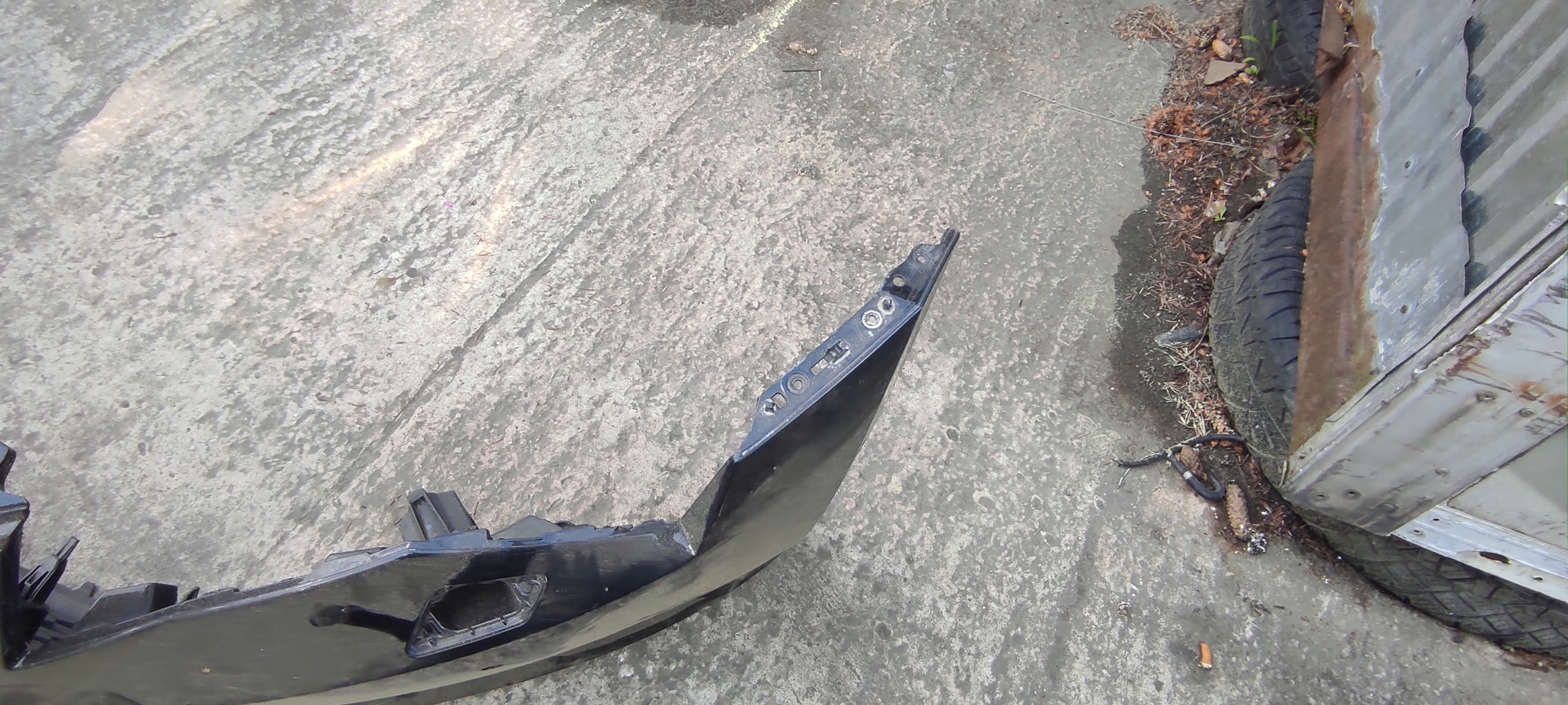 front bumper SKODA SUPERB III 3 LIFT 3V0807221
