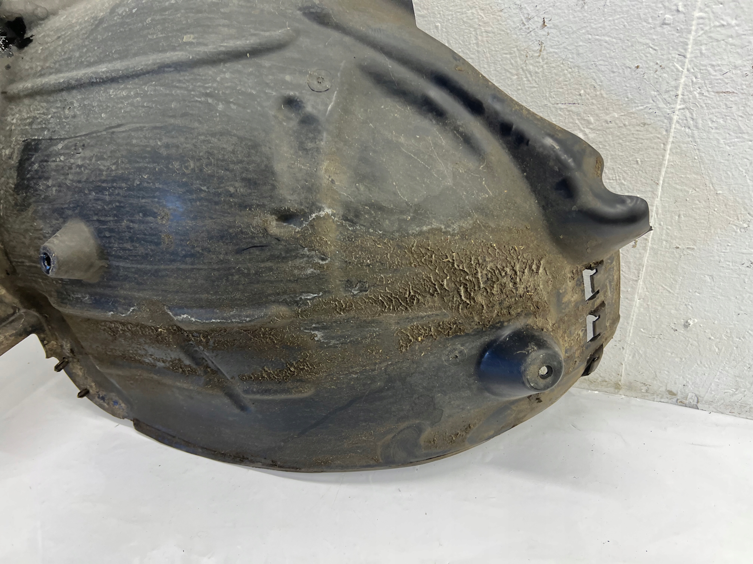 MERCEDES C W205 mudguard right front A2056913400 ORG.