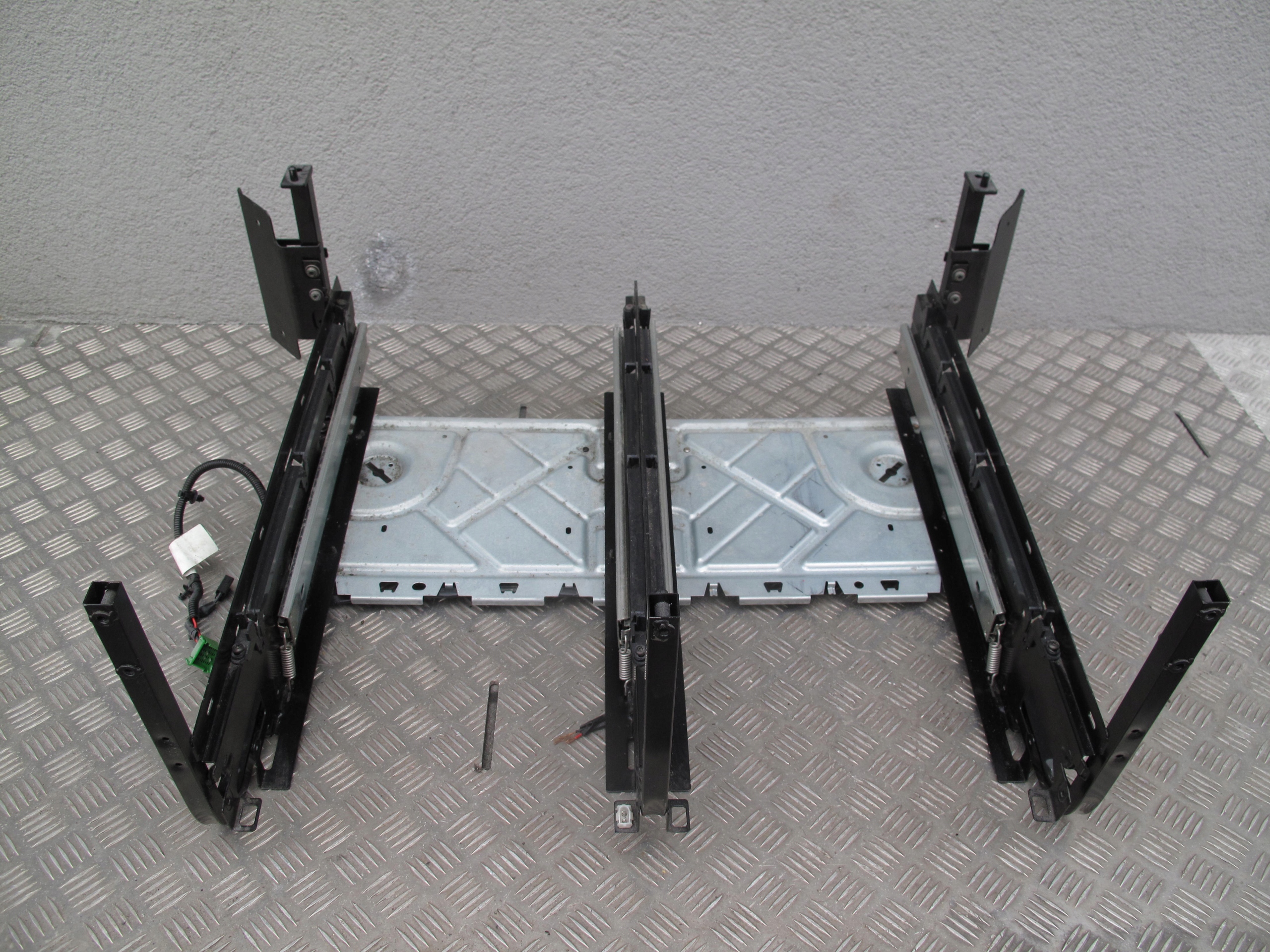 STELAZ LODOWKI SZUFLADY SCANIA R S