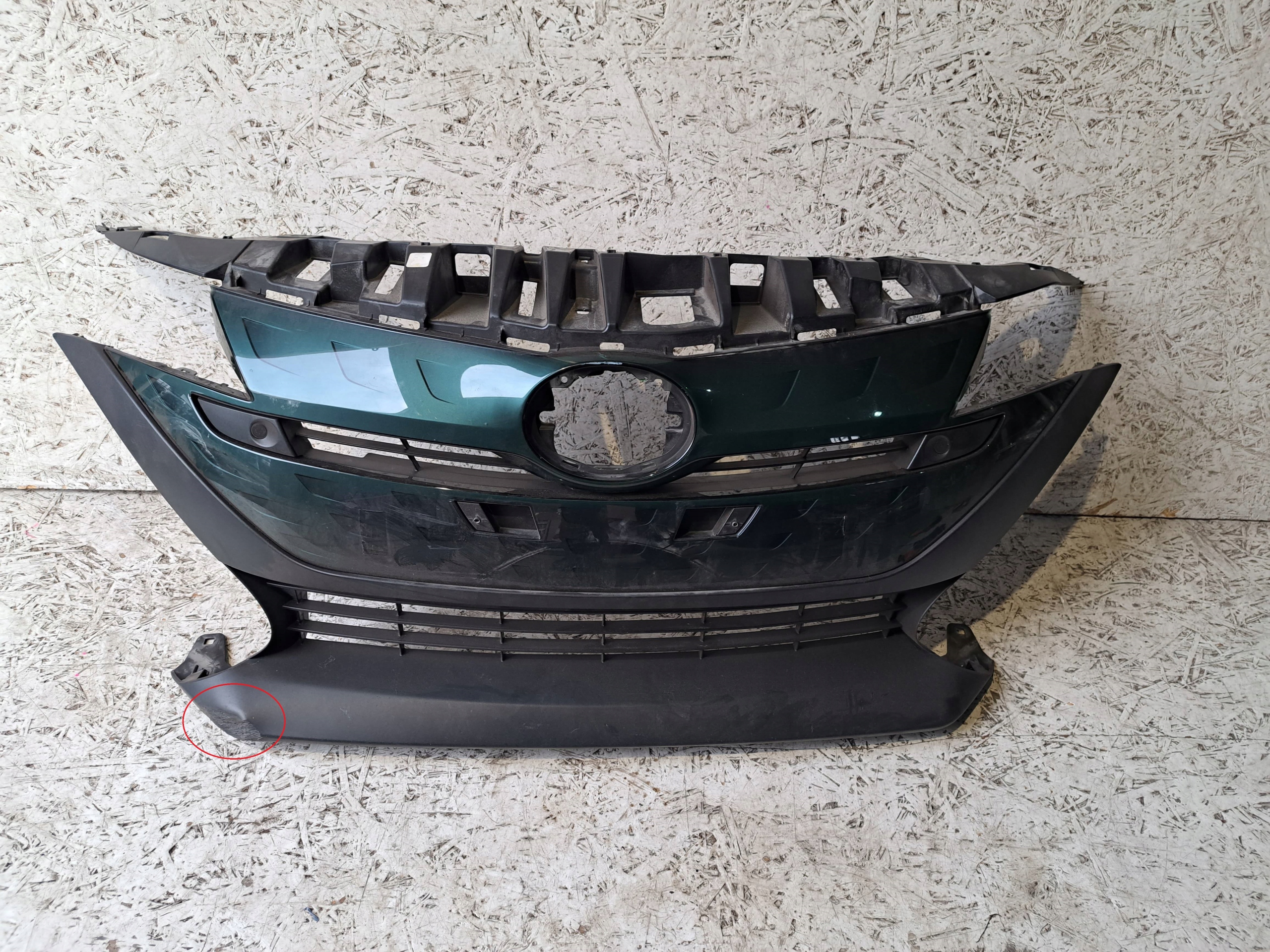 TOYOTA PRIUS PRIME PDC ATRAPA GRILL CHŁODNICY