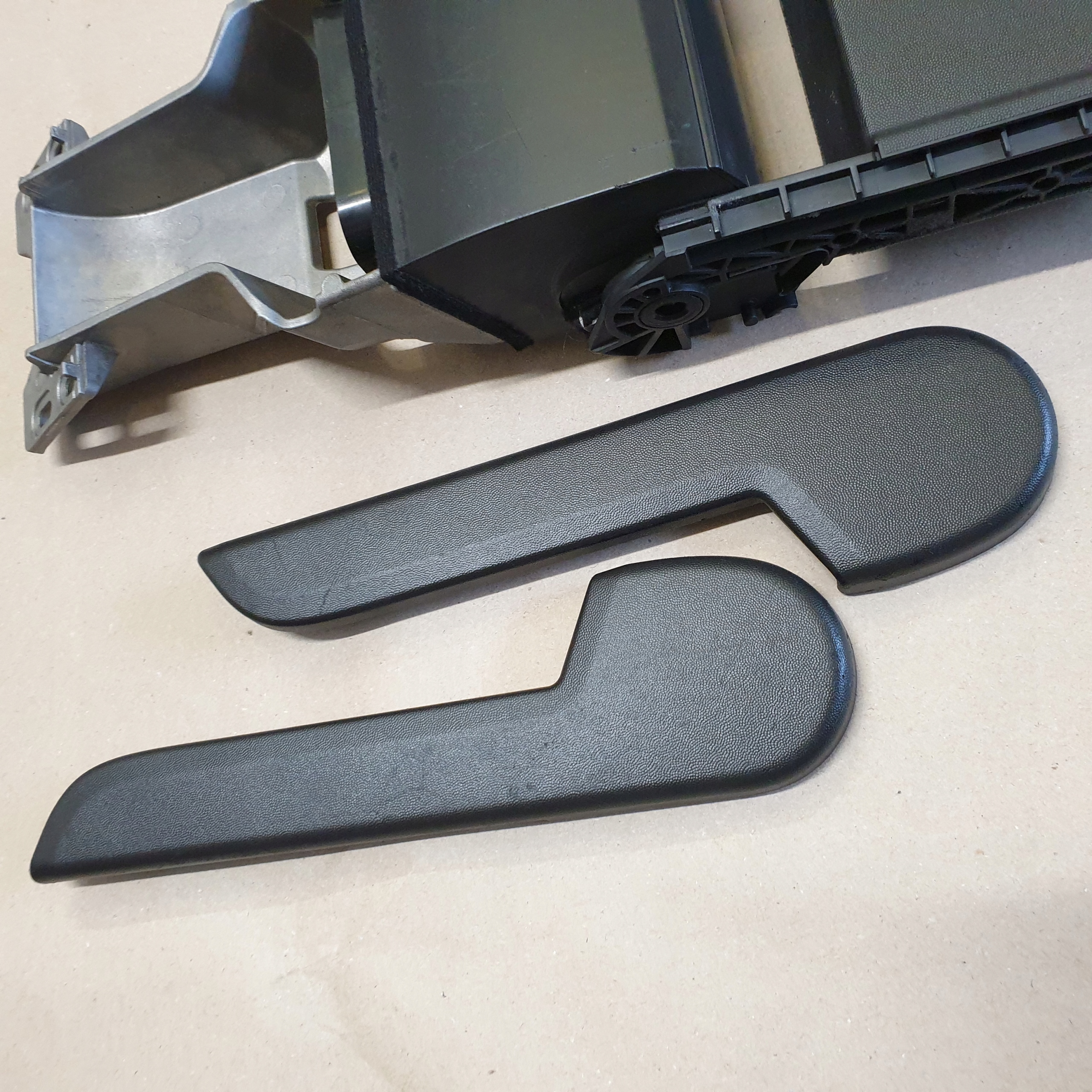 бардачок консоль подлокотника воздухозаборник жалюзи opel Vectra C