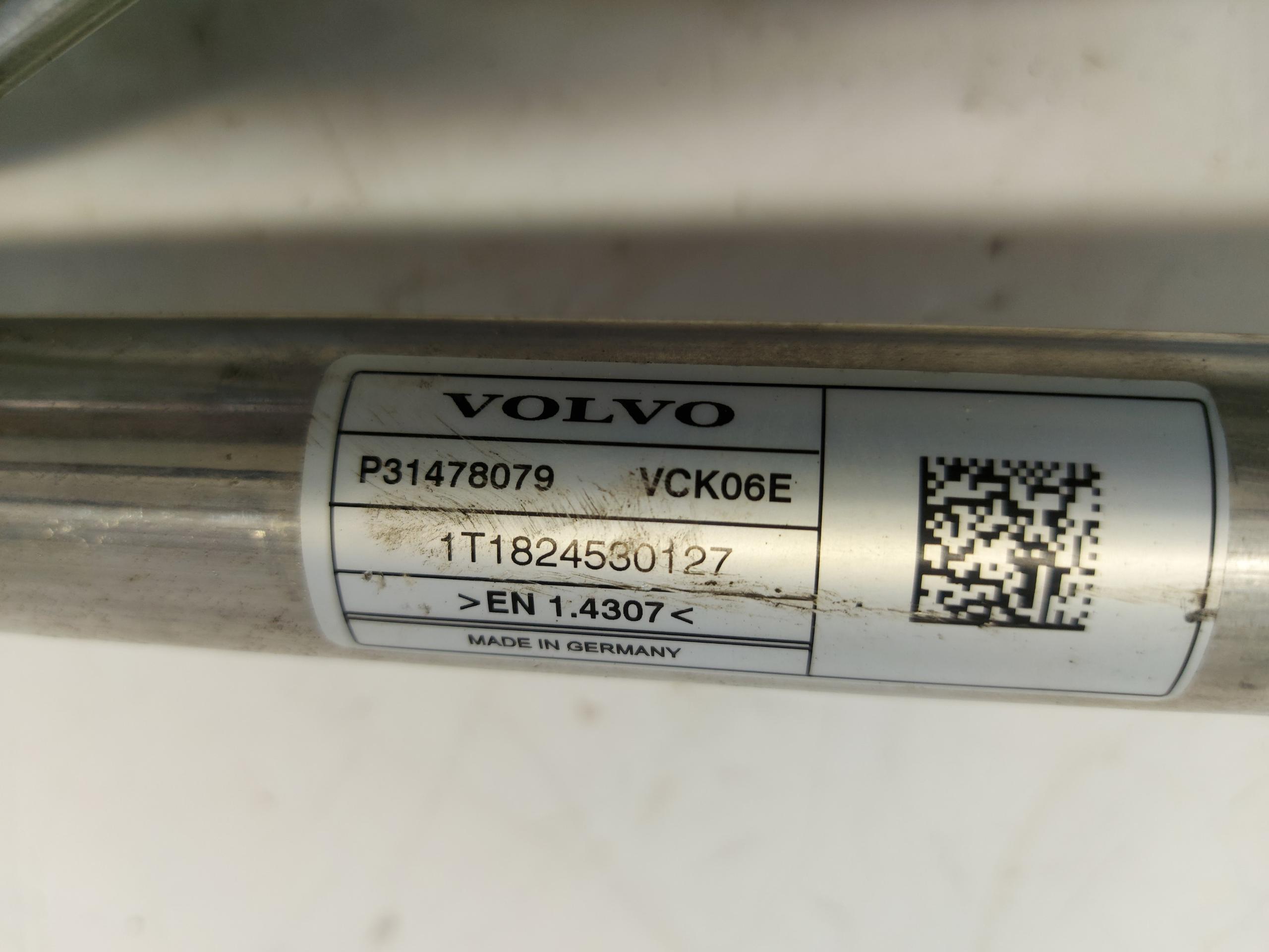 VOLVO V60 II RURA WLEW PALIWA 31478079 Typ samochodu 4x4/SUV Samochody osobowe