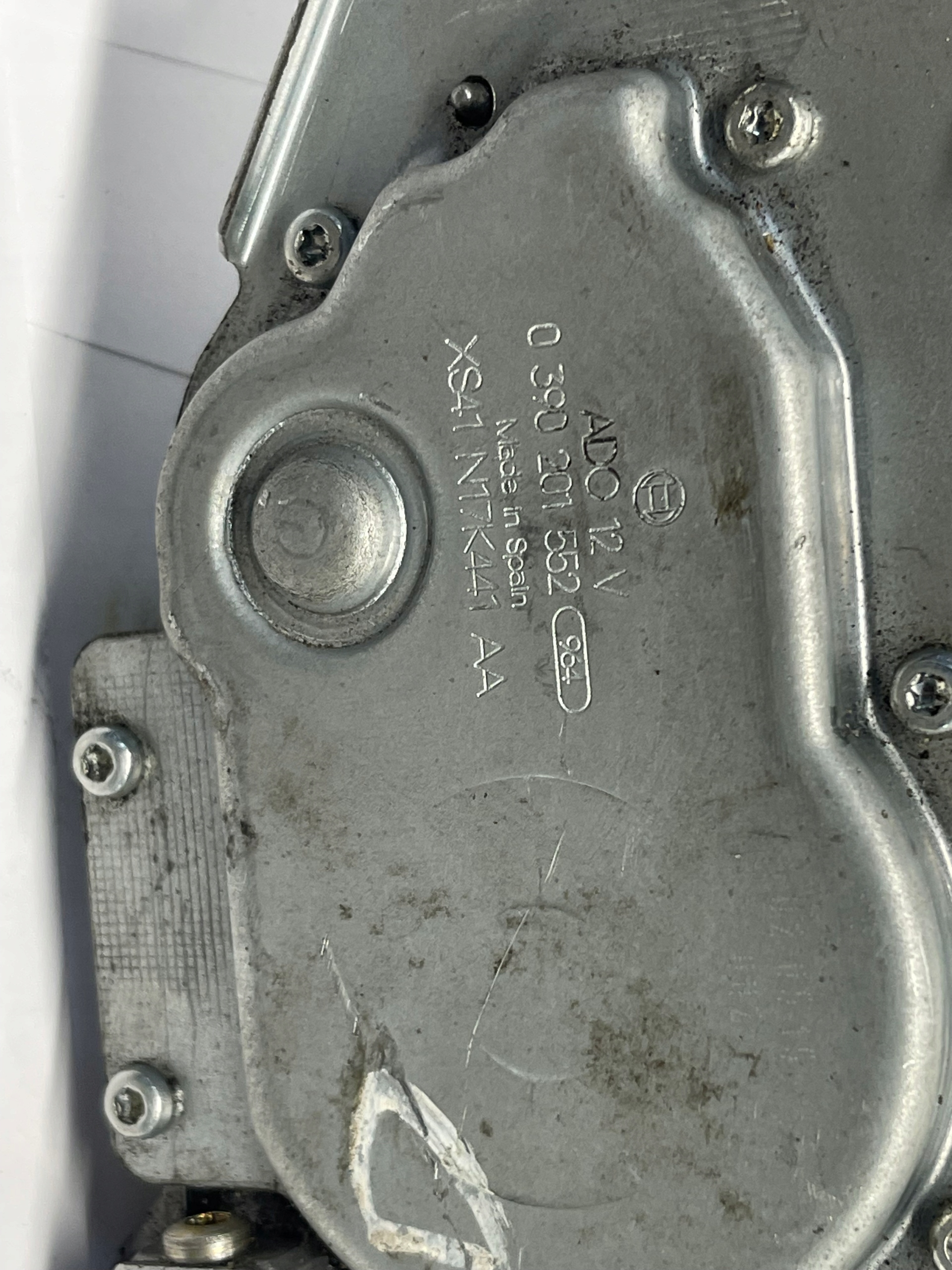 Ford OE 0390201552 motorić brisača stražnje