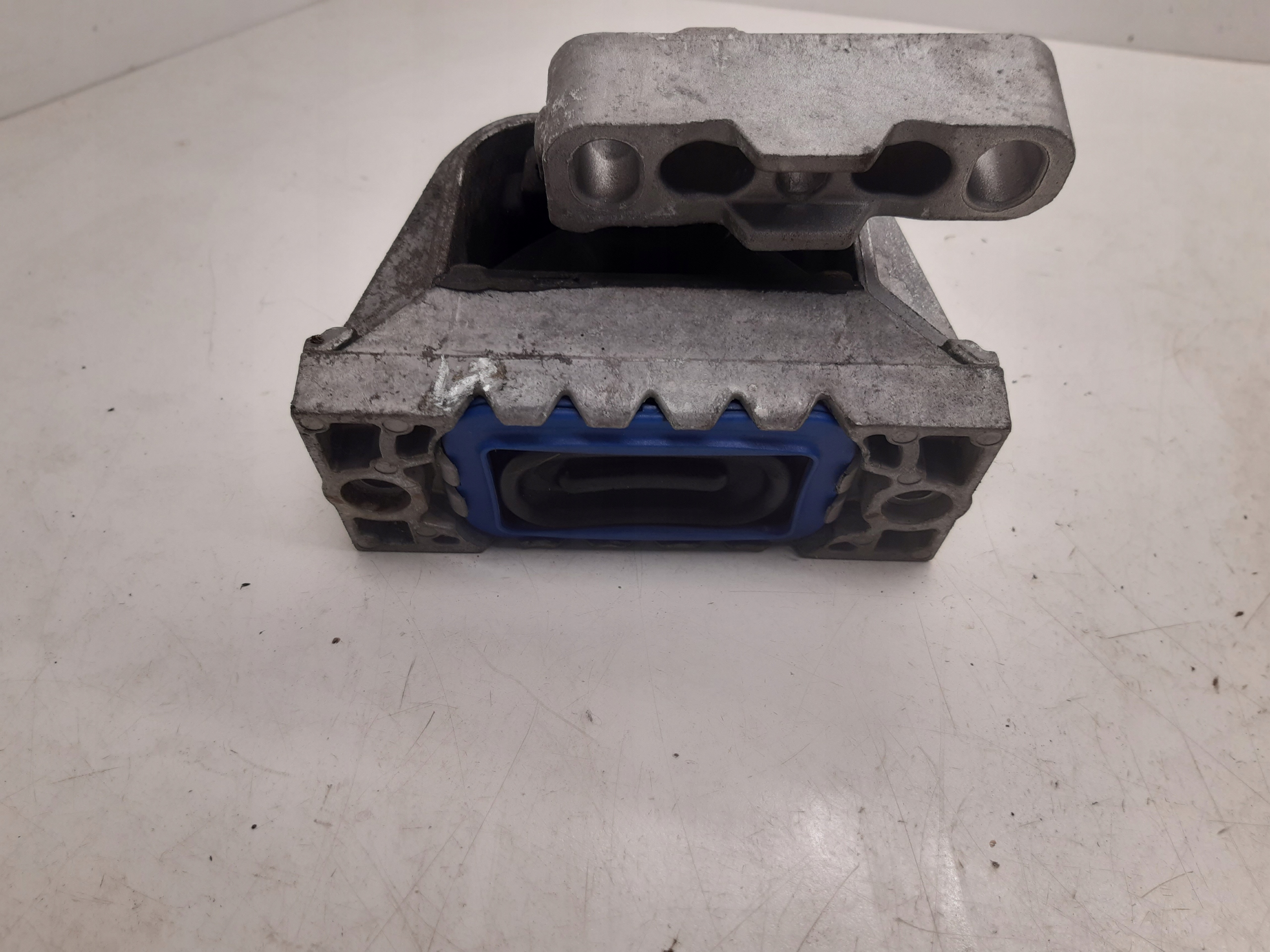 engine mount 1K0199262DJ VW Caddy 2K5 1,2 TSI