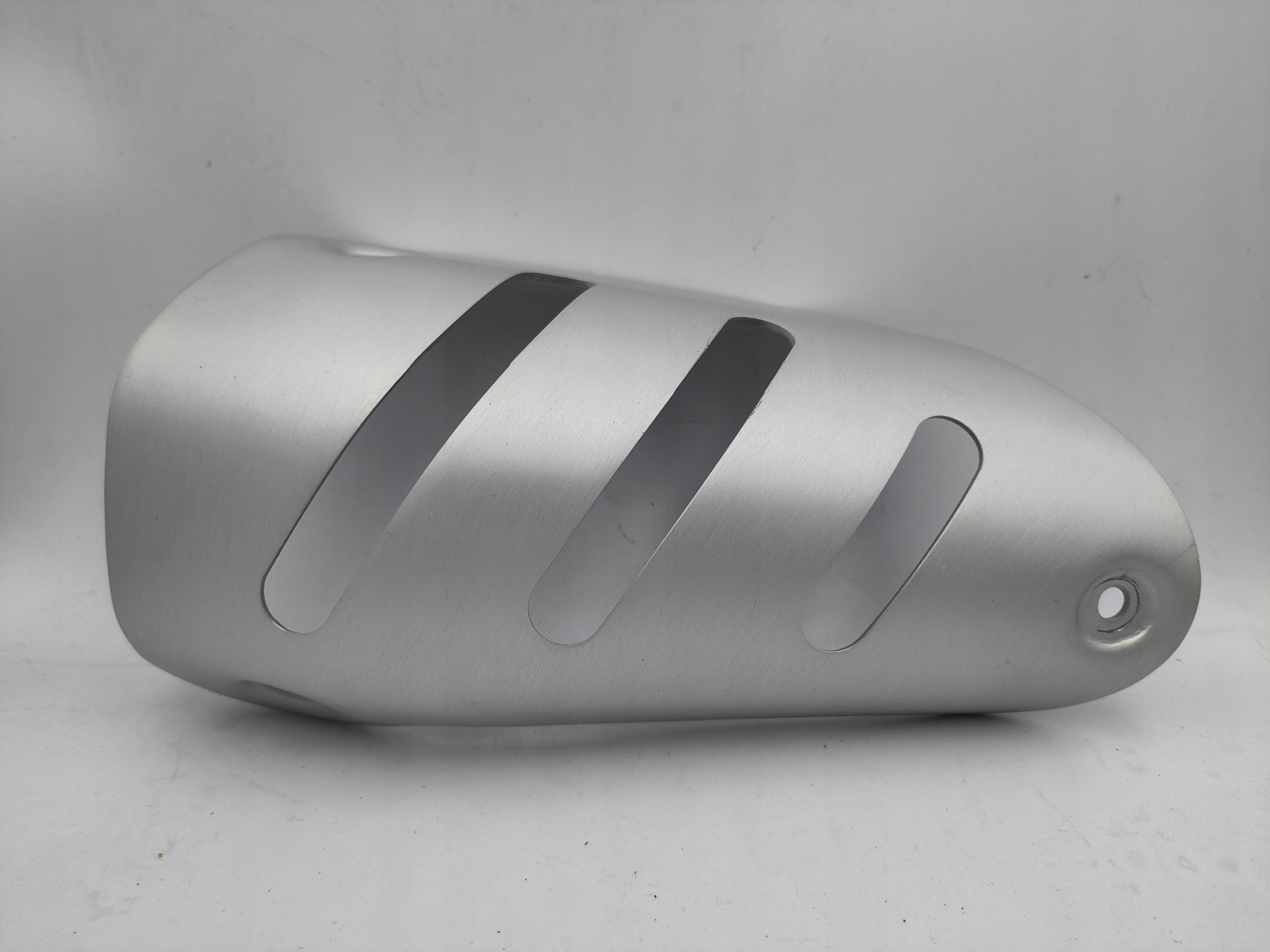 7 713 - Новая крышка впускной трубы BMW K1300R K43 7713440