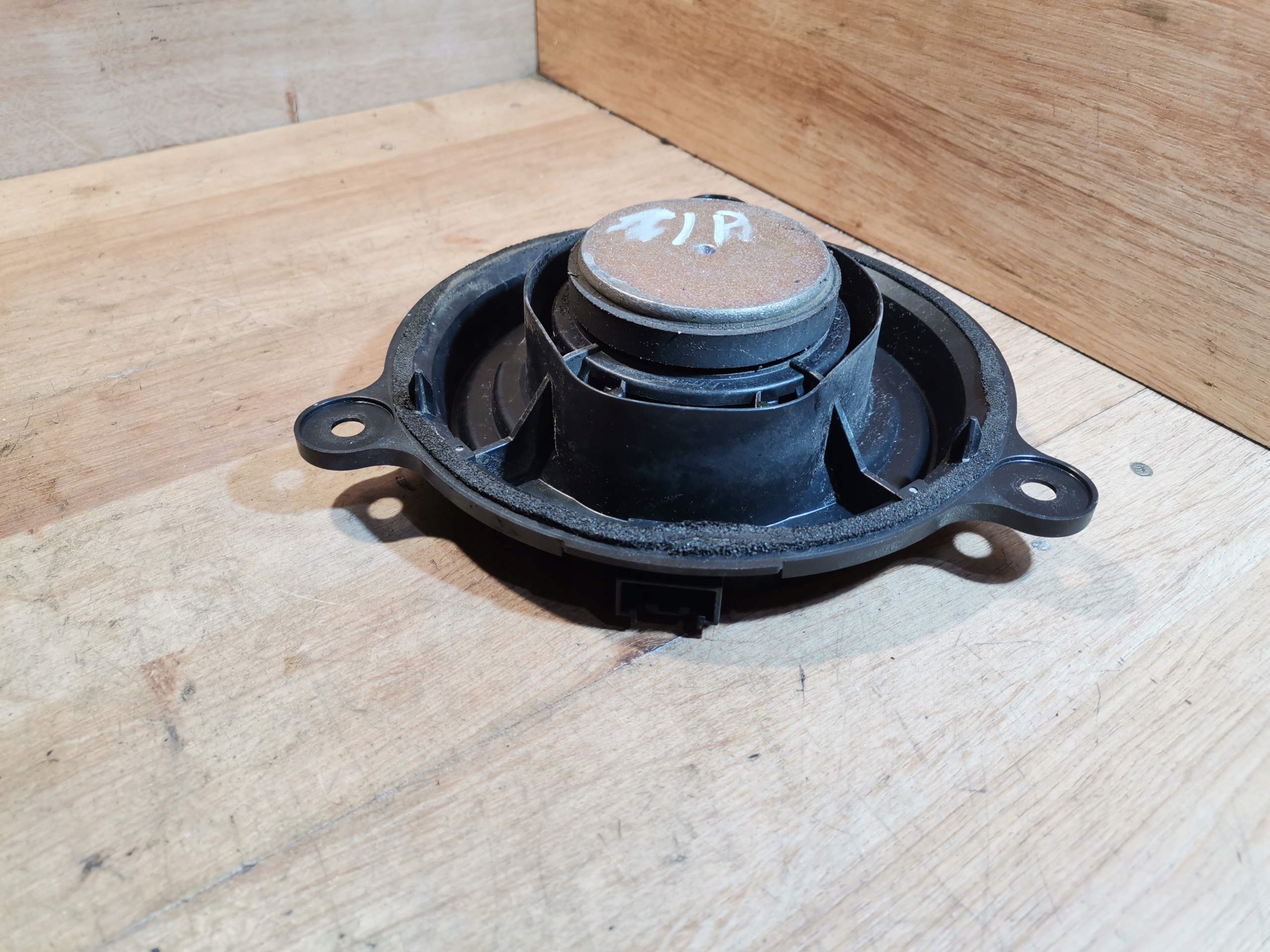 speaker rear part right left BOSE MAZDA 6 MAZDA CX-5 MAZDA 3 GHR166960